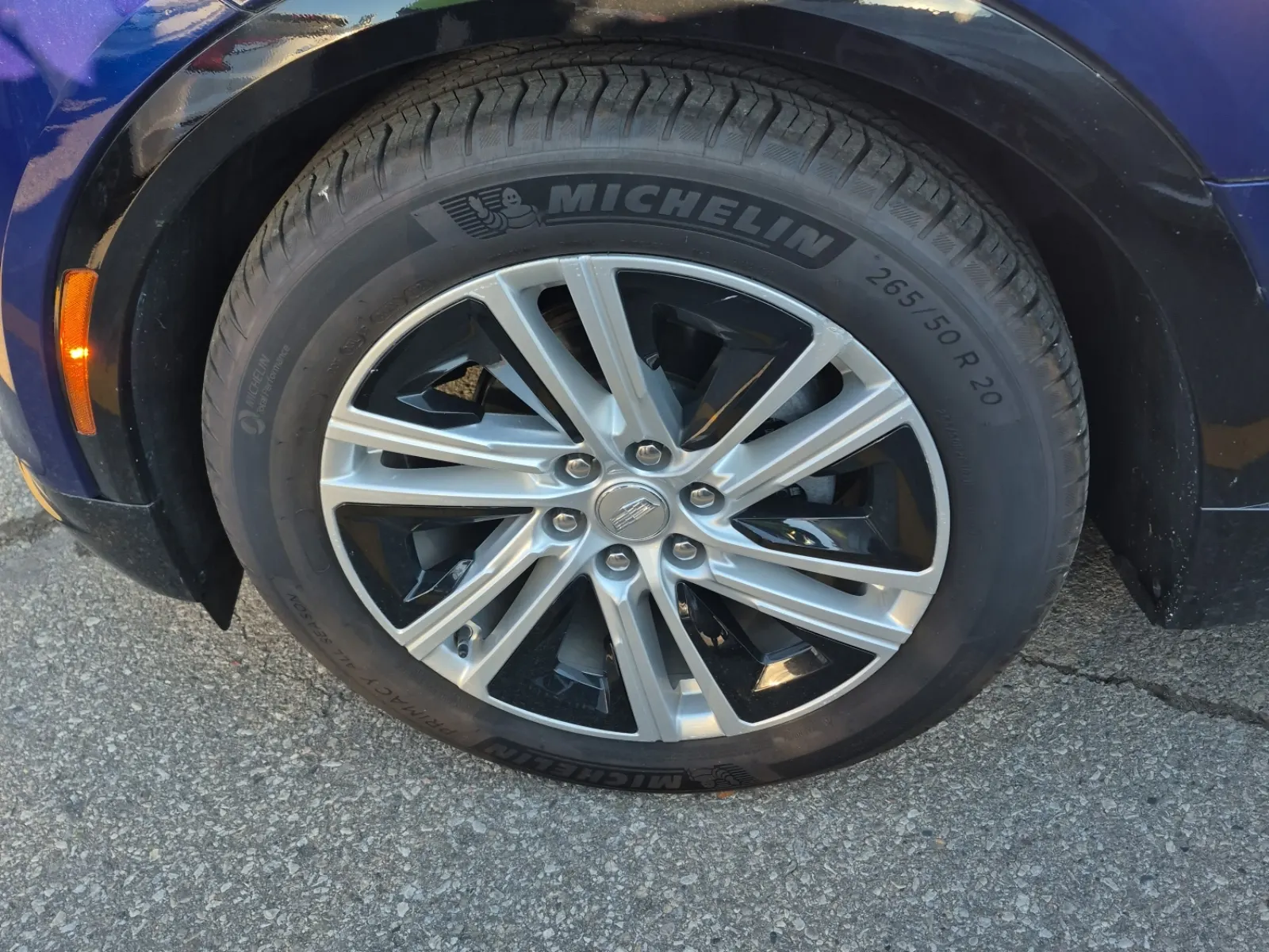 Front driver wheel/tire photo