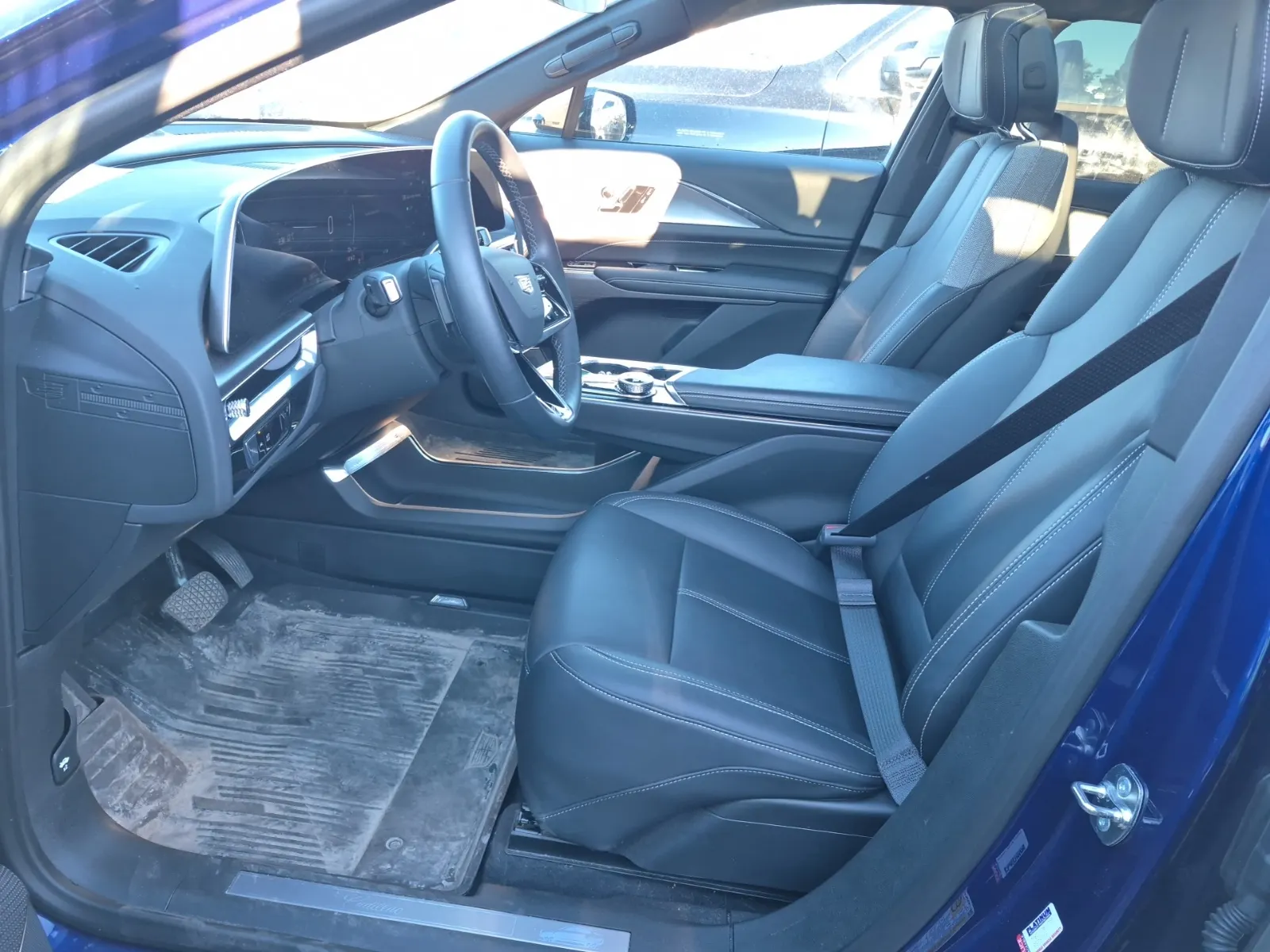 Front Interior Photo