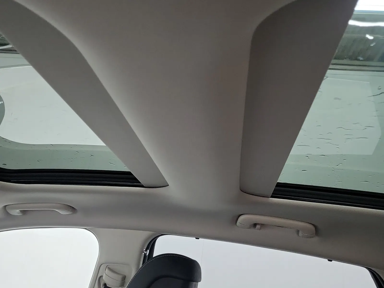Interior Roof Photo