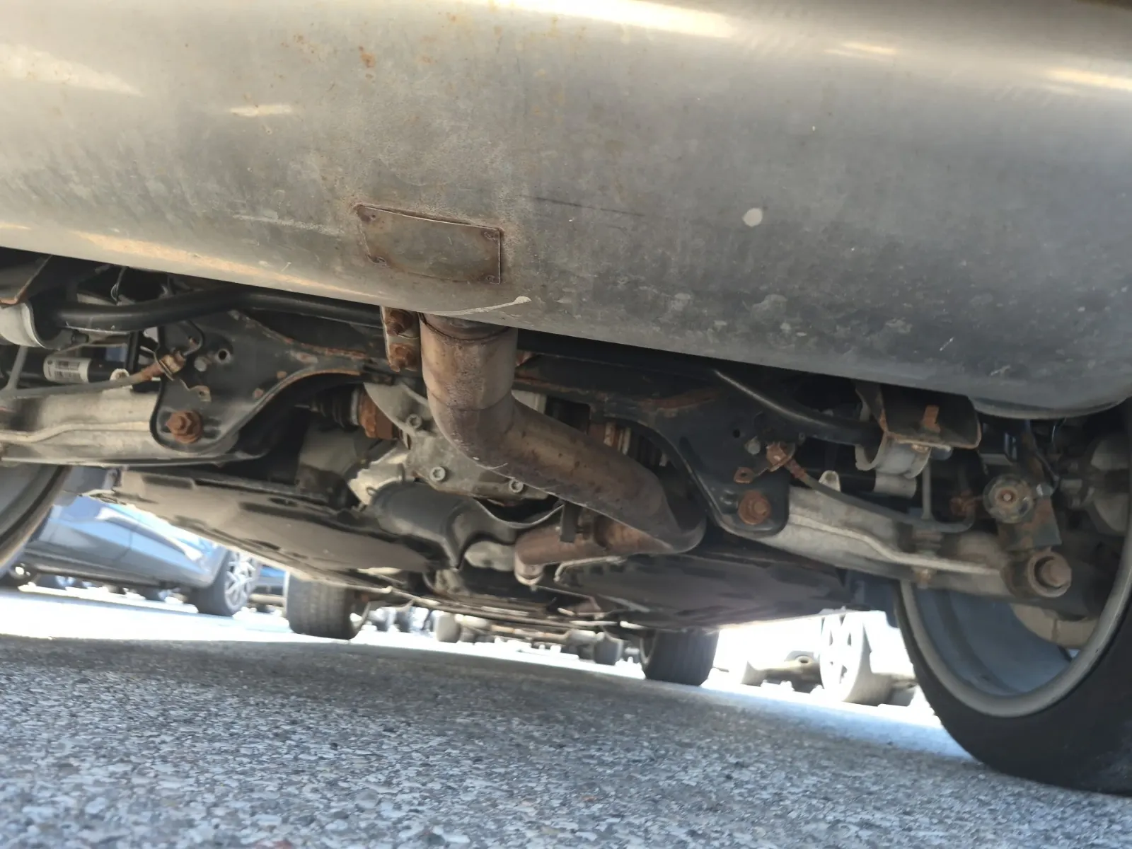 Undercarriage - Rear Photo