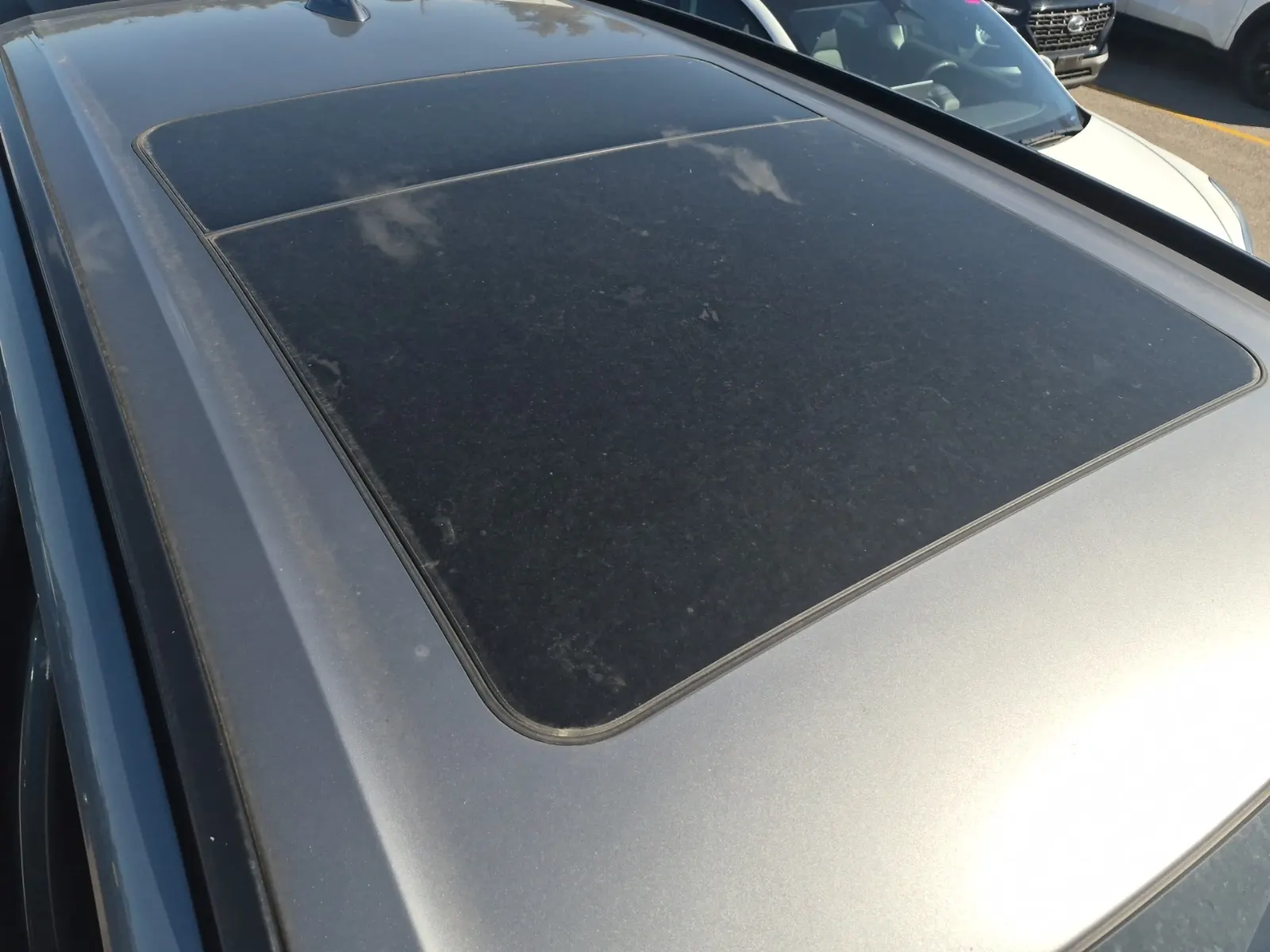 Exterior Roof Photo