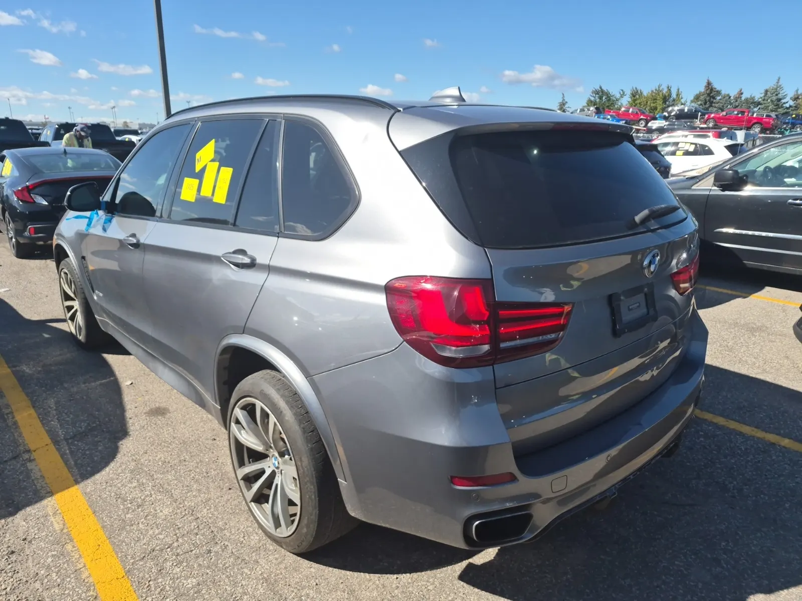 Driver Rear 3/4 Photo