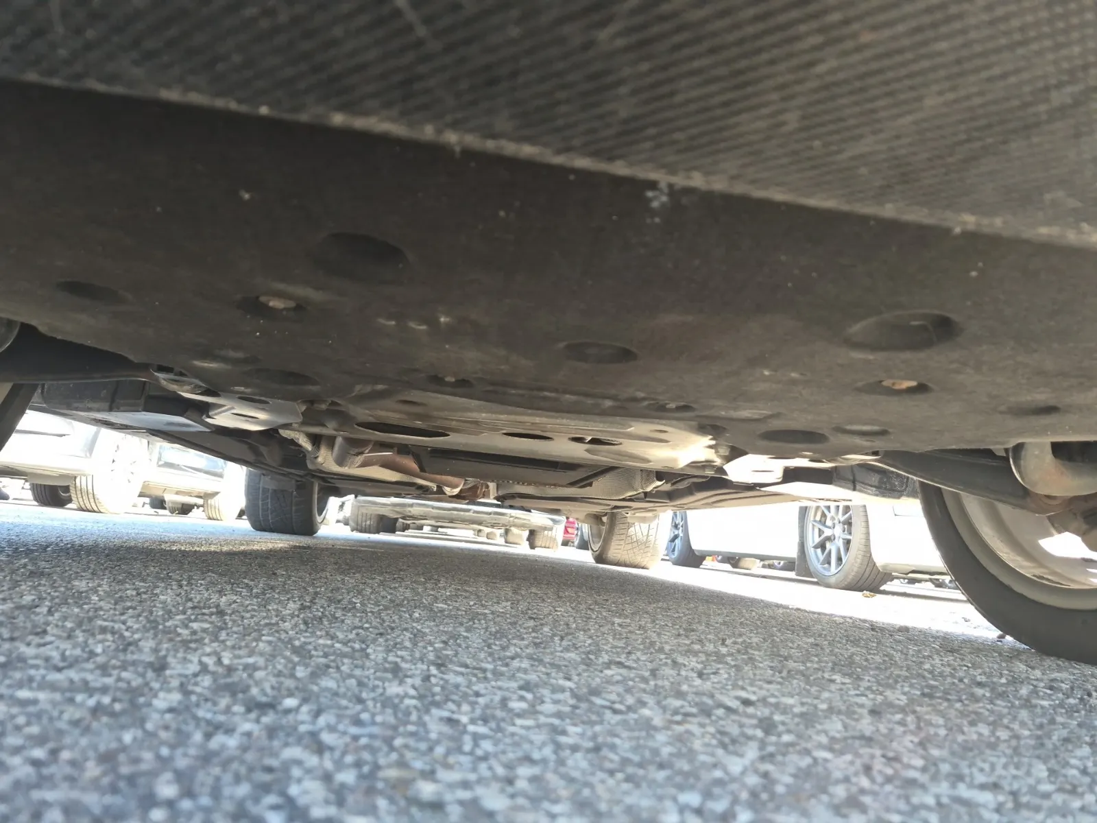 Undercarriage - Front Photo