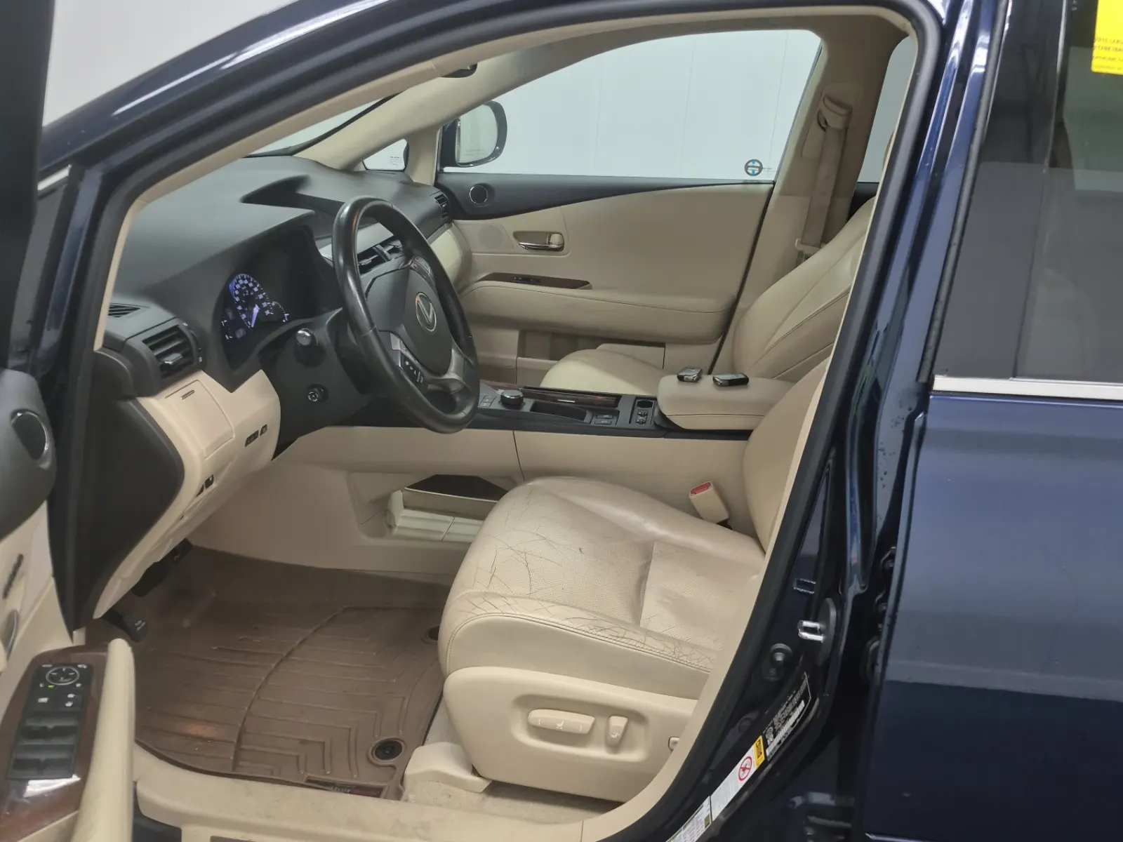 Front Interior Photo