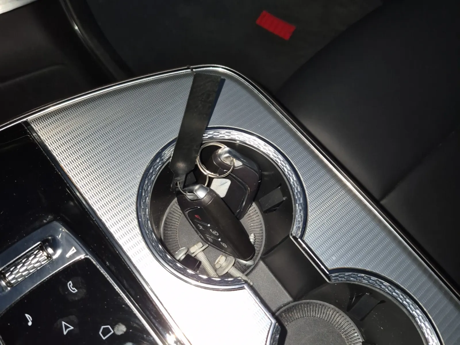 Keys/Fobs/Manual Photo