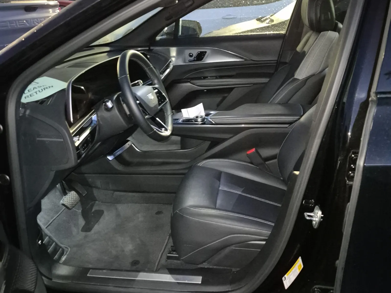 Front Interior Photo
