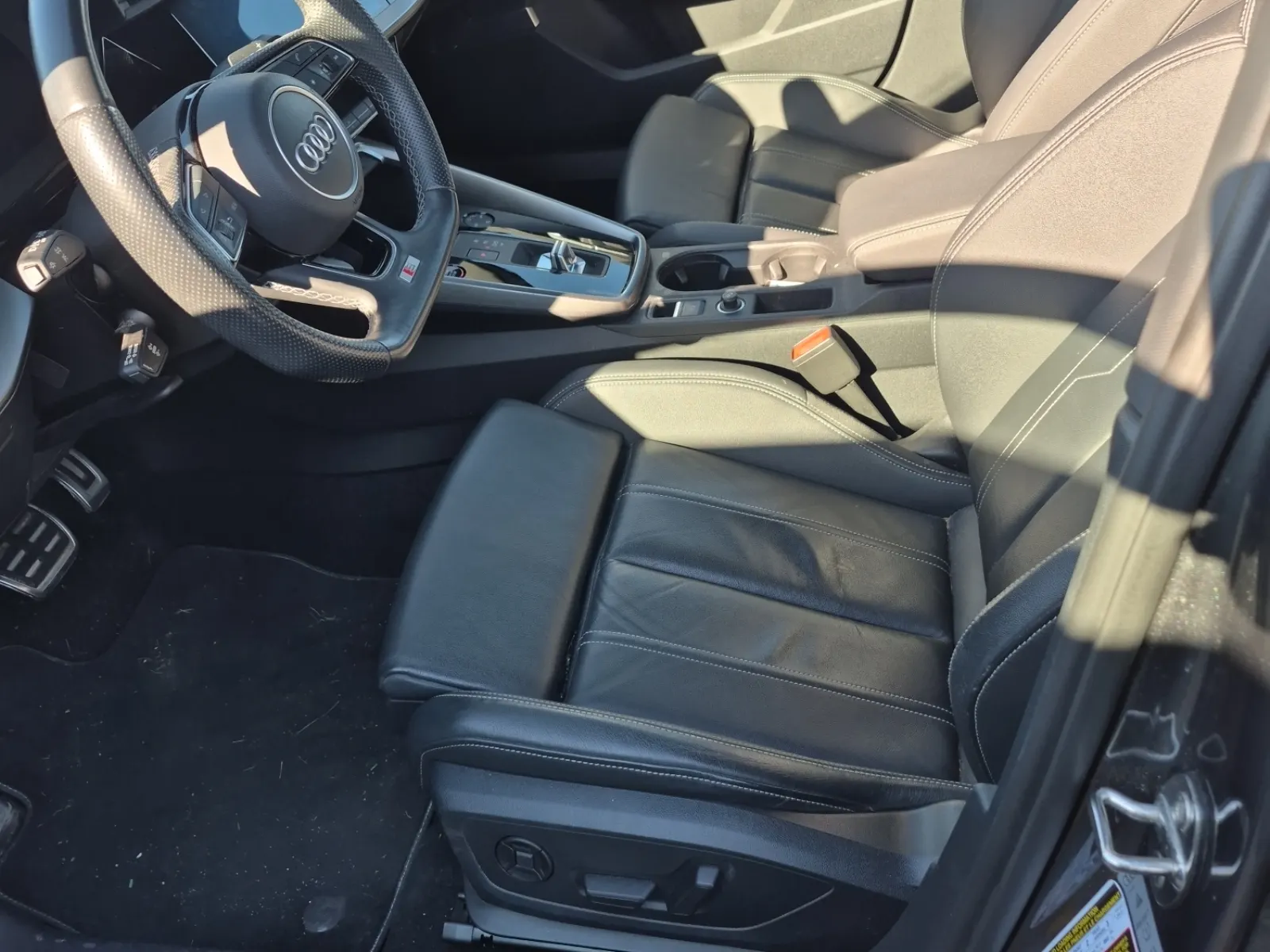 Front Interior Photo