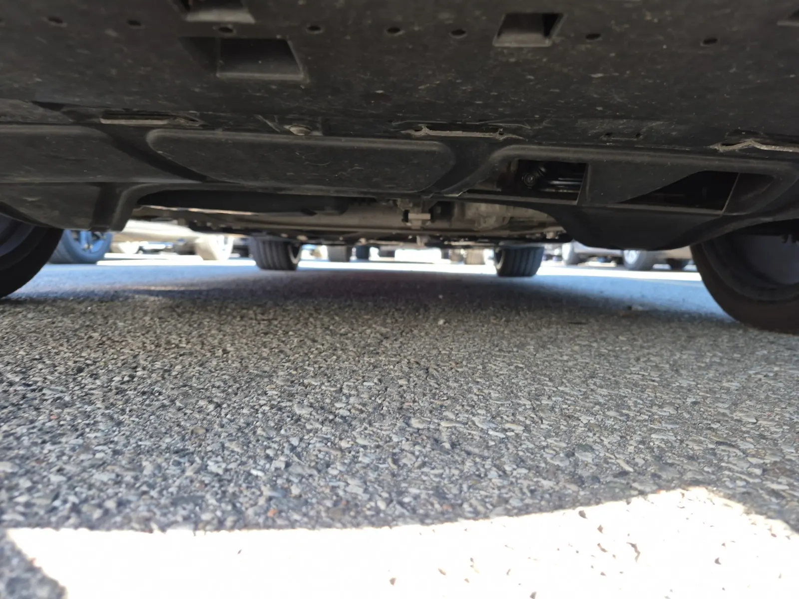 Undercarriage - Front Photo