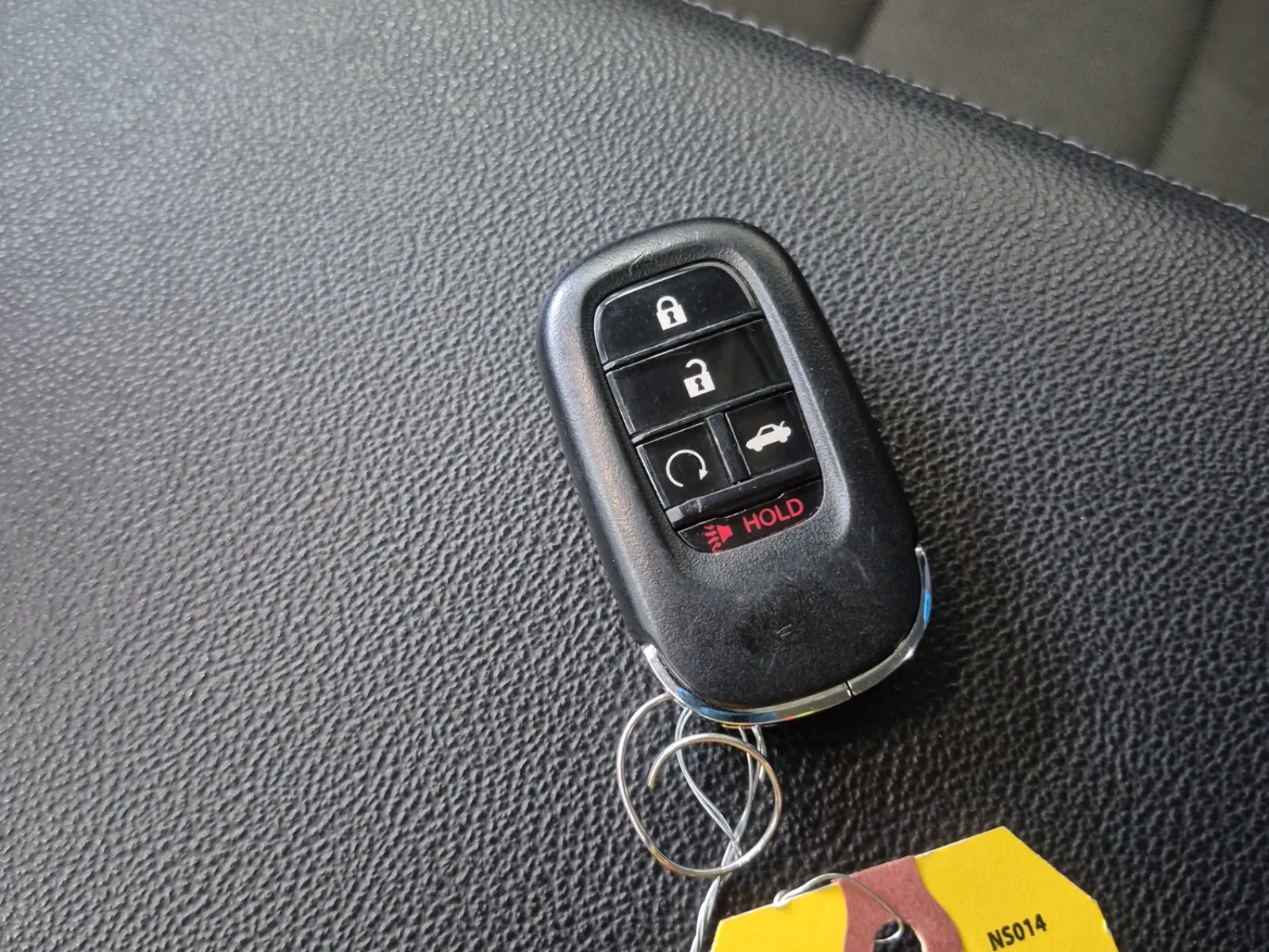 Keys/Fobs/Manual Photo