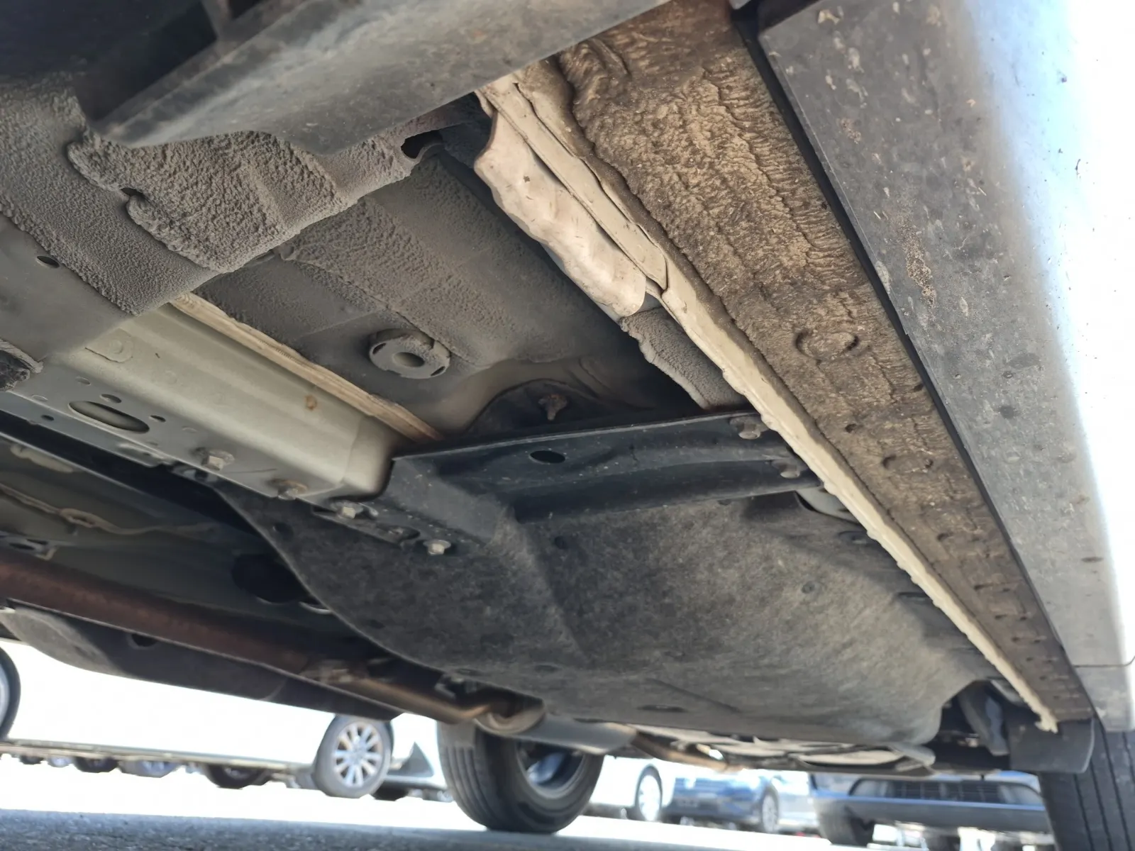 Undercarriage - Driver Photo