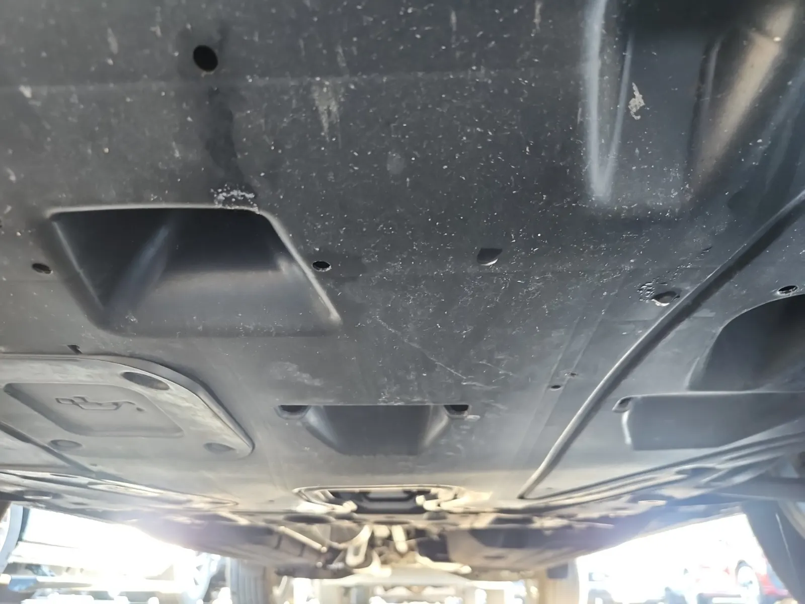 Undercarriage - Front Photo