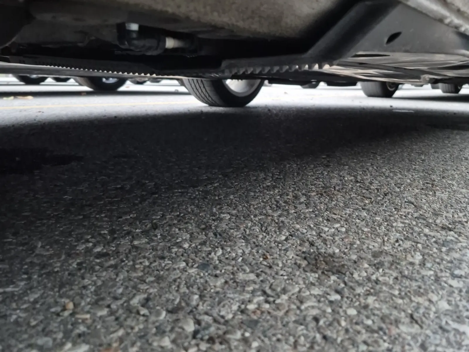 Undercarriage - Passenger Photo