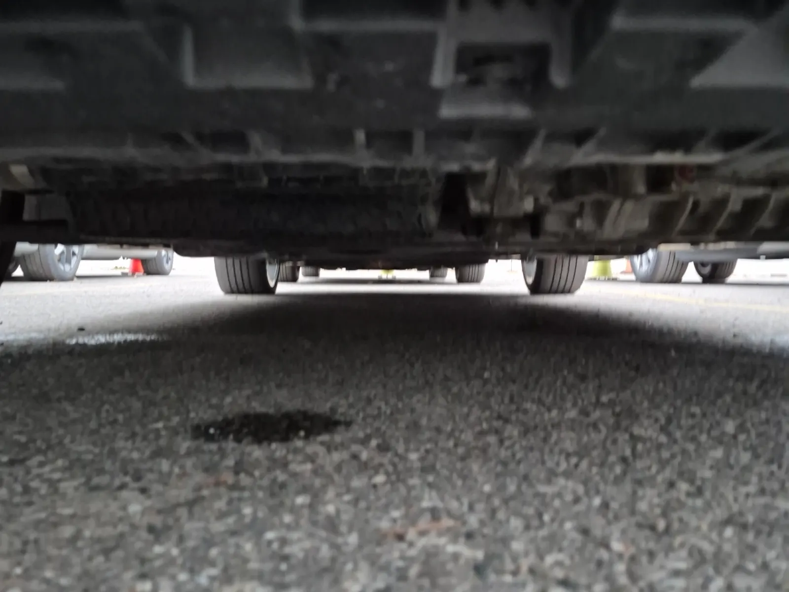 Undercarriage - Front Photo