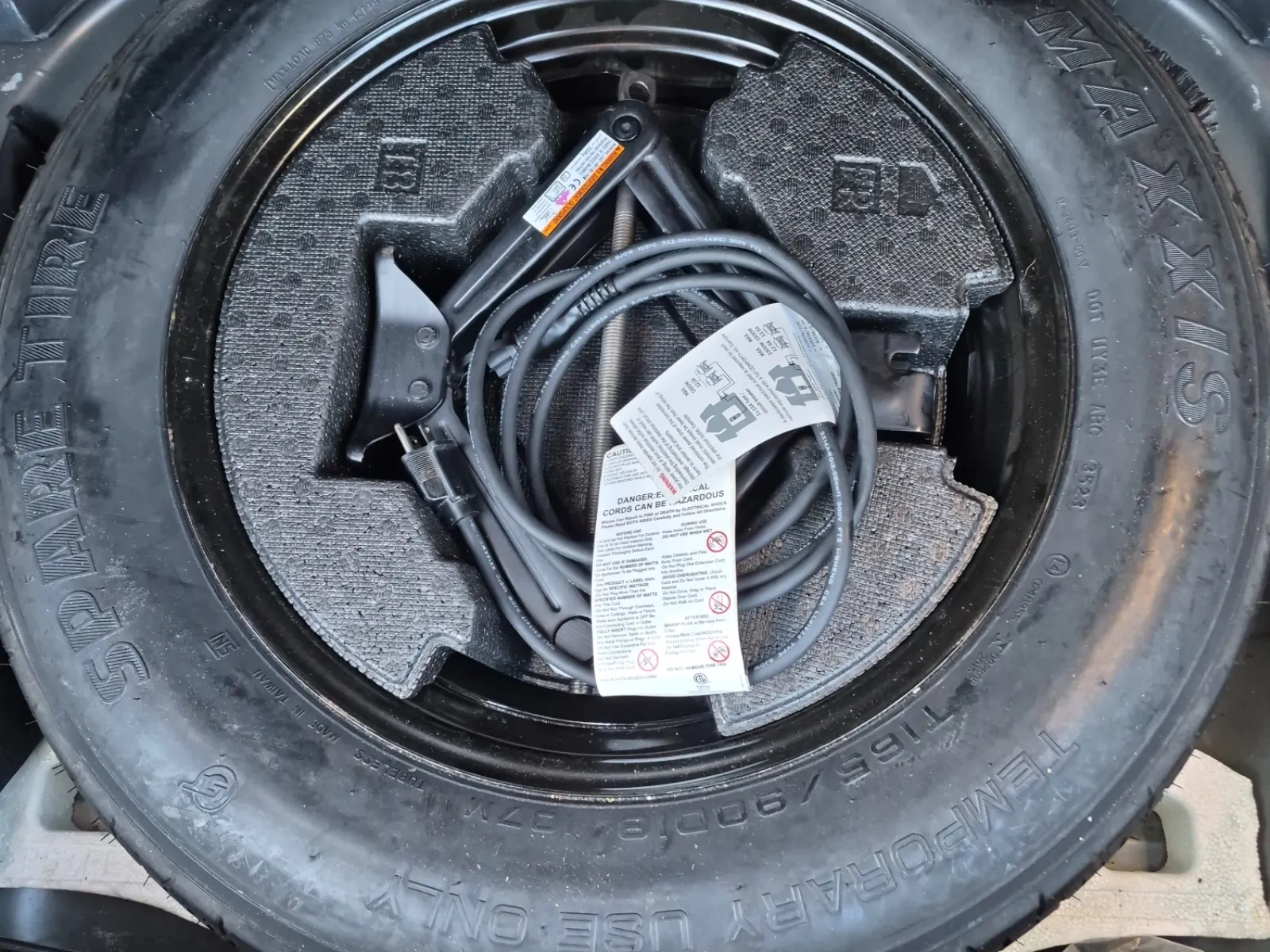 Spare Tire & Wheel Photo