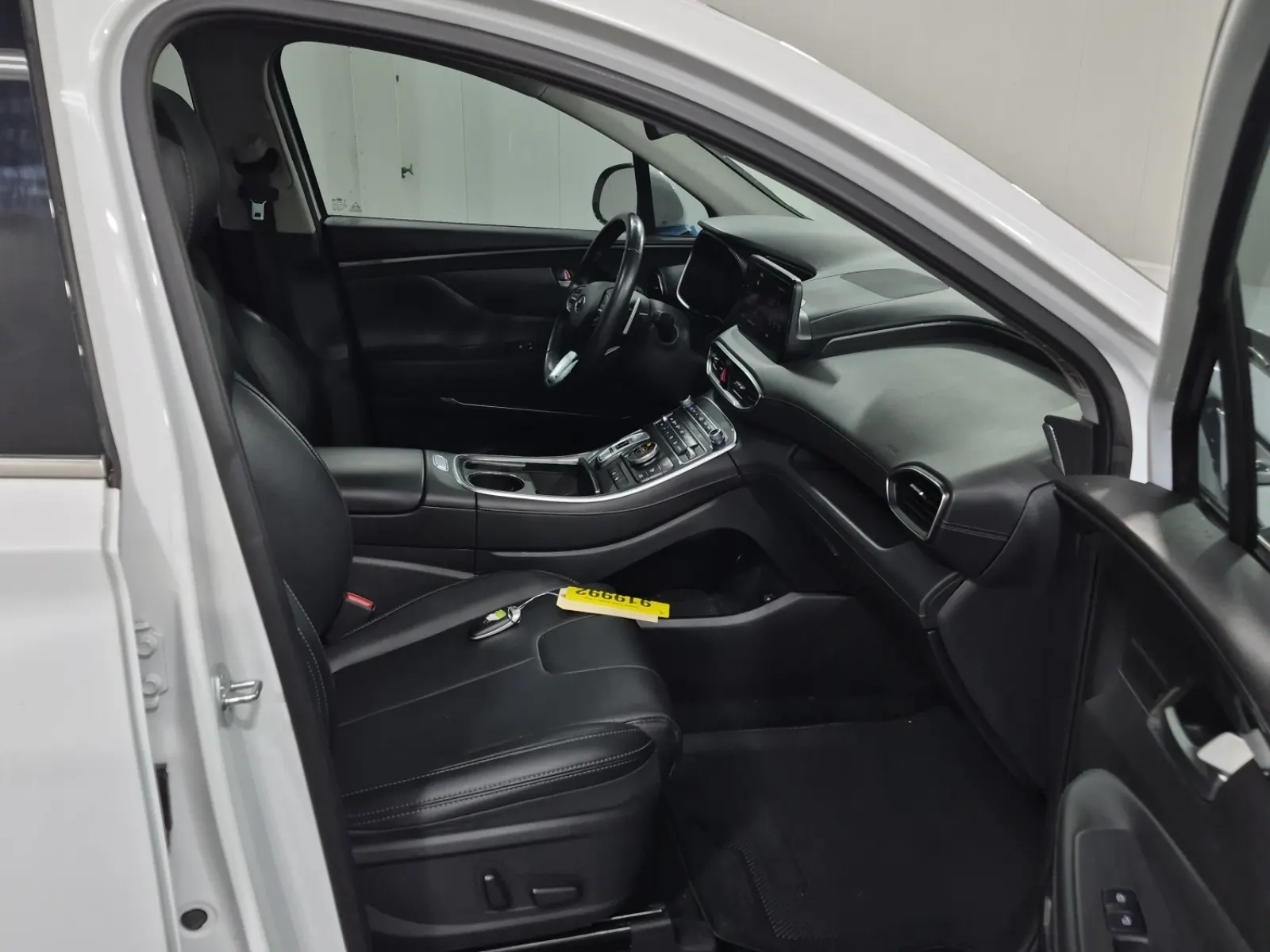 Right Side Interior Photo