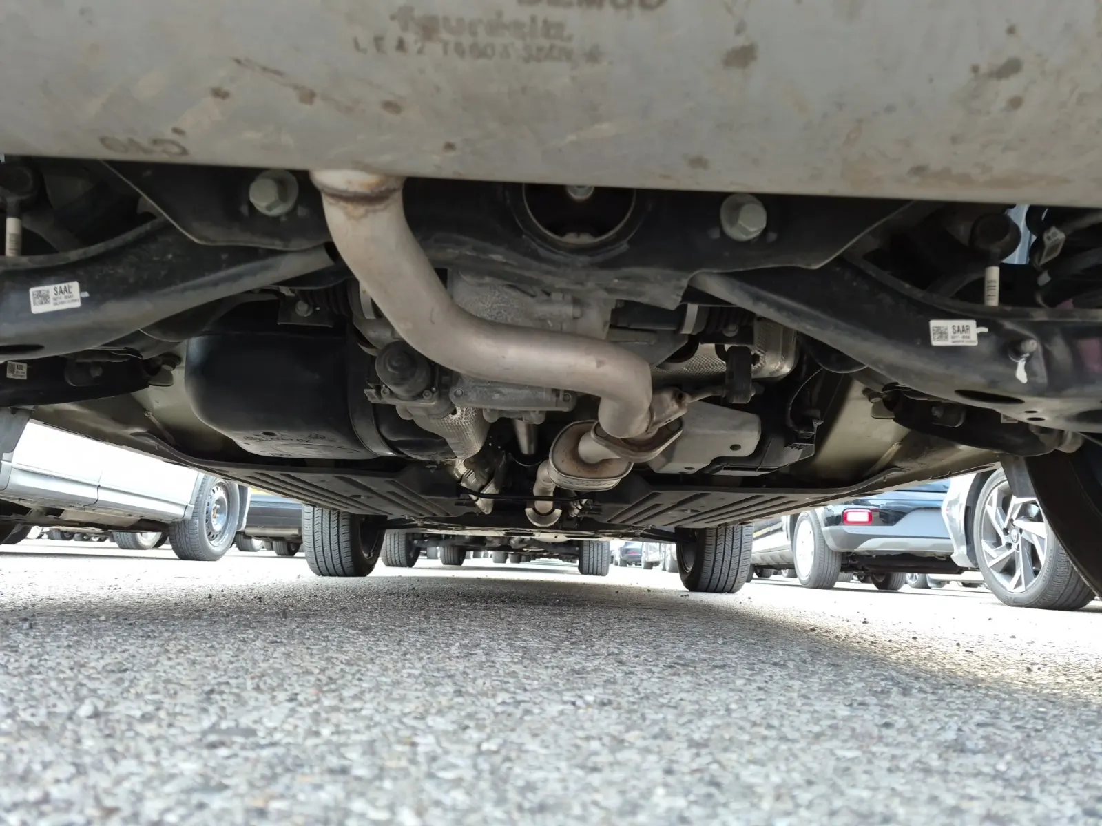 Undercarriage - Rear Photo