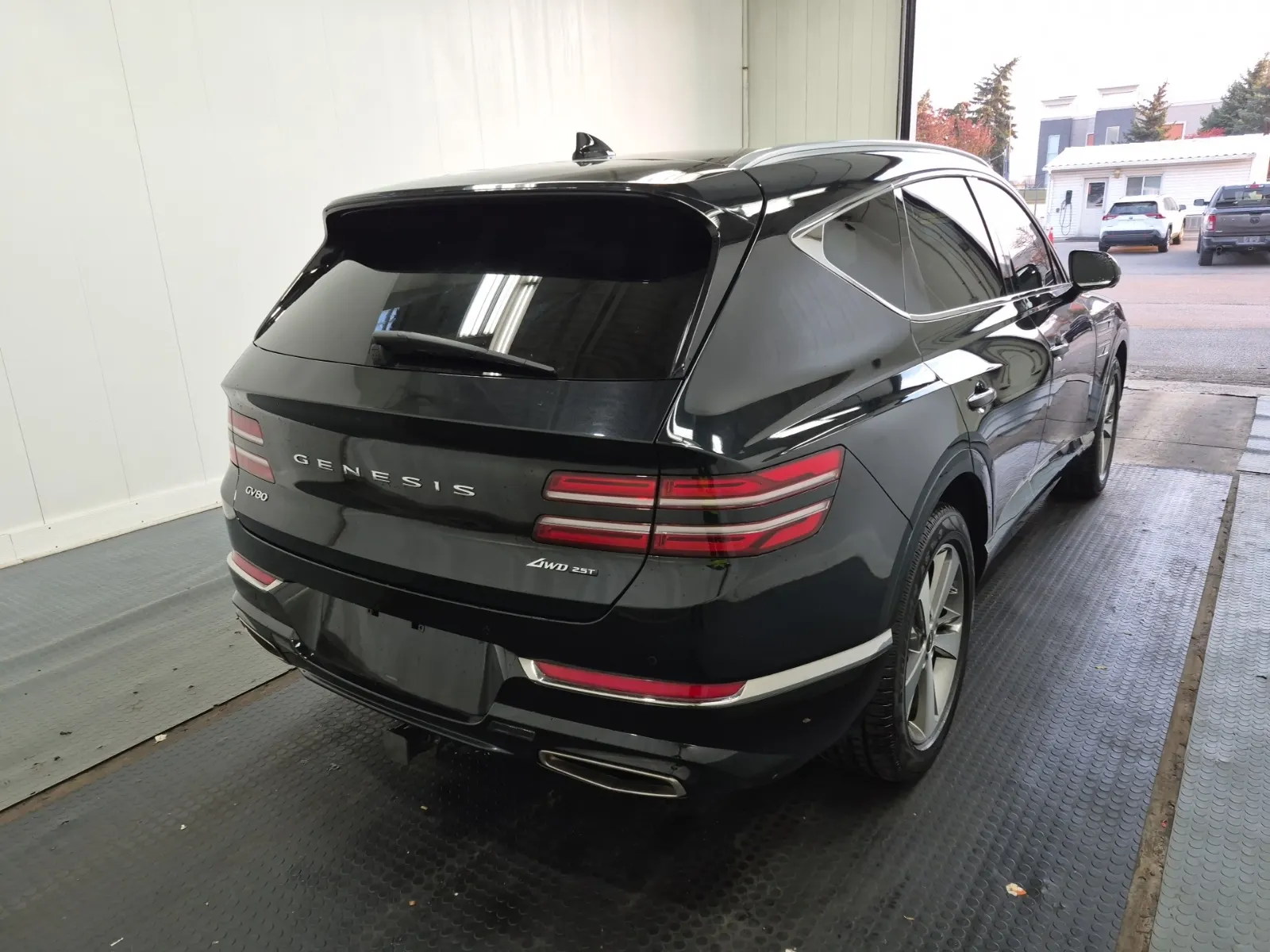 Passenger Rear 3/4 Photo