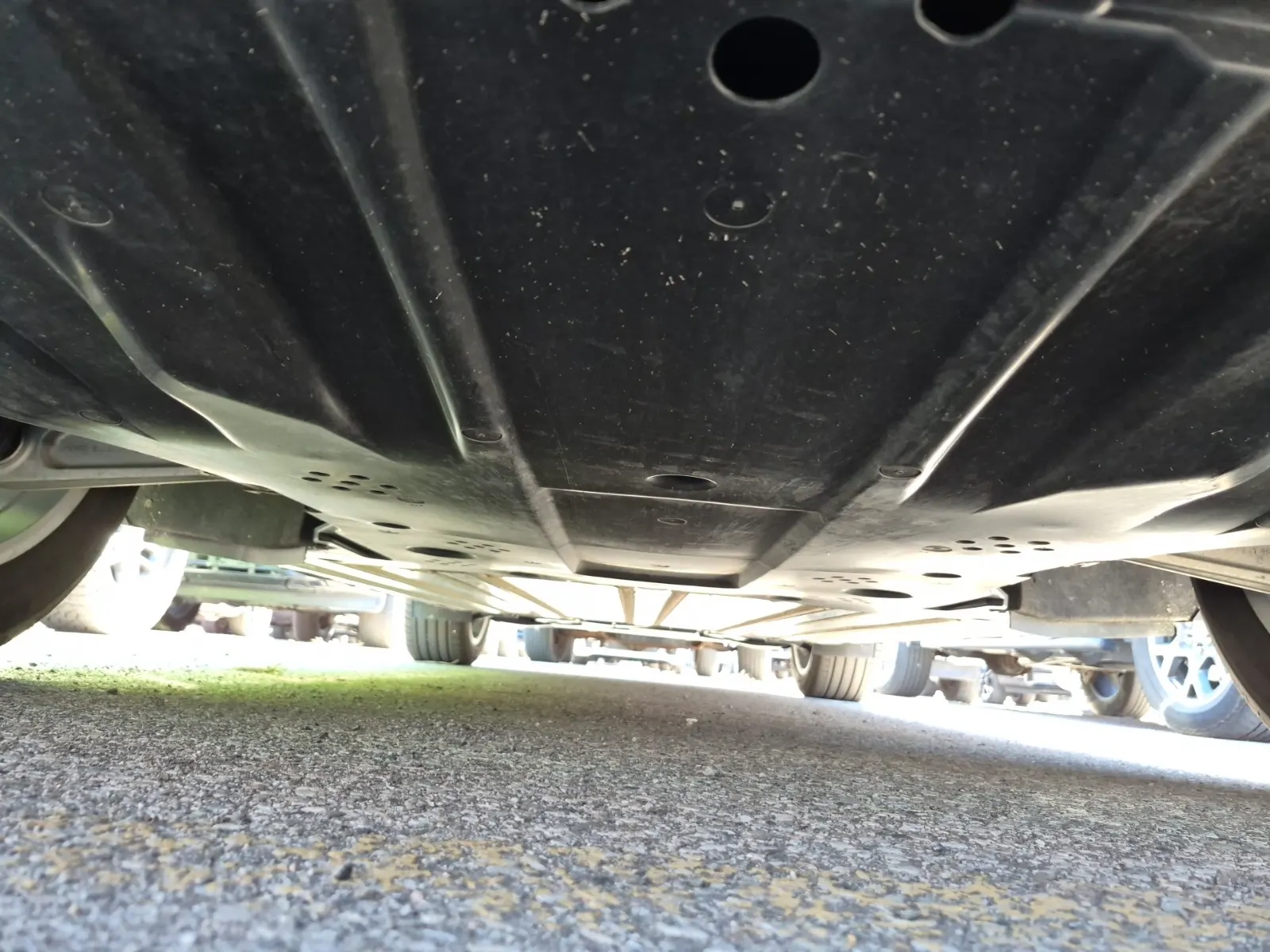 Undercarriage - Front Photo
