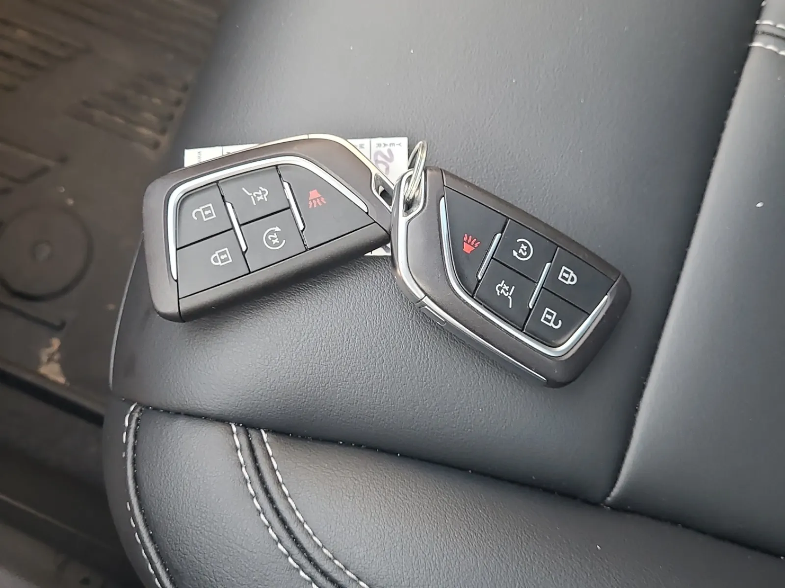 Keys/Fobs/Manual Photo