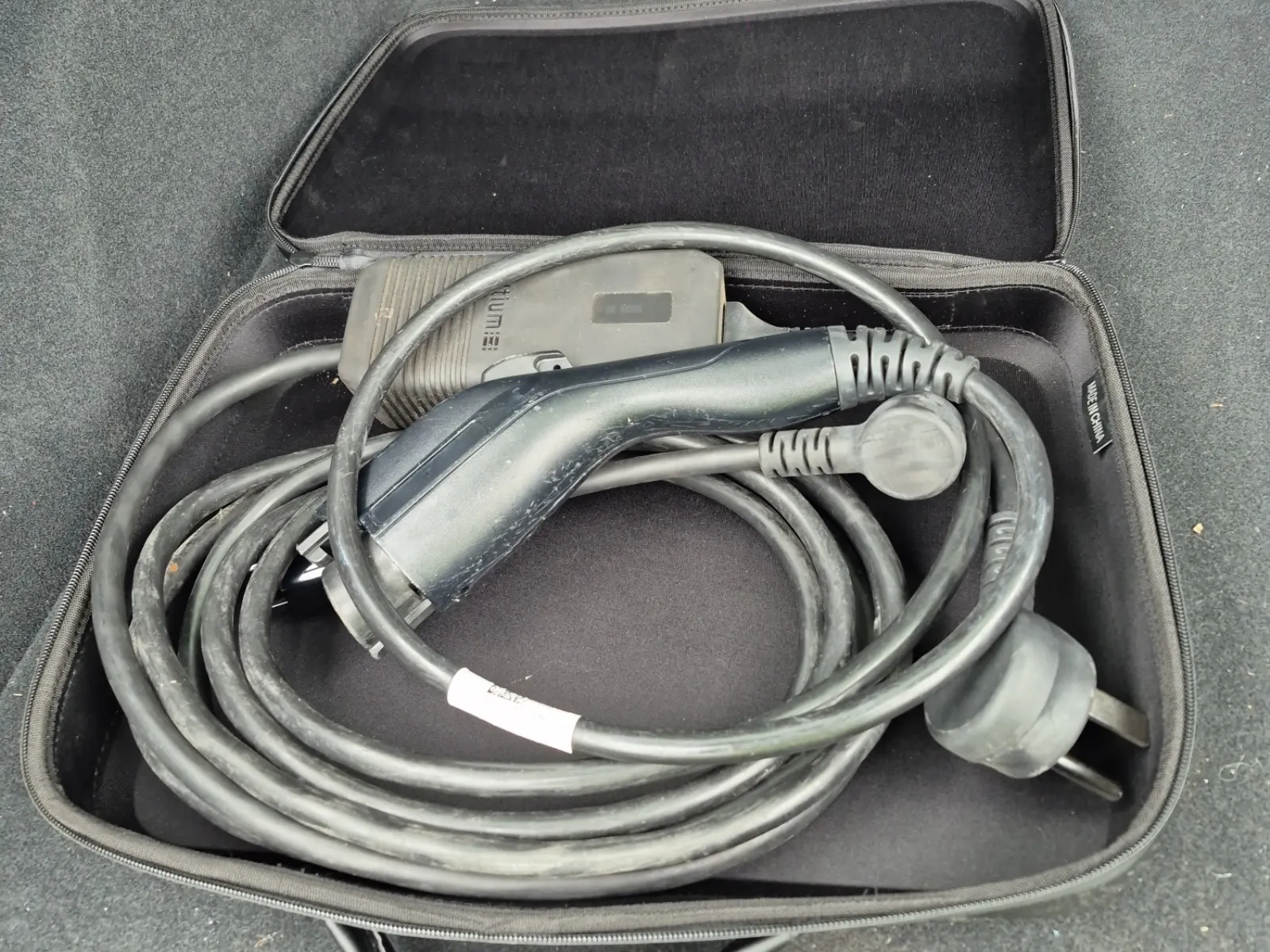 Charging Cable Photo