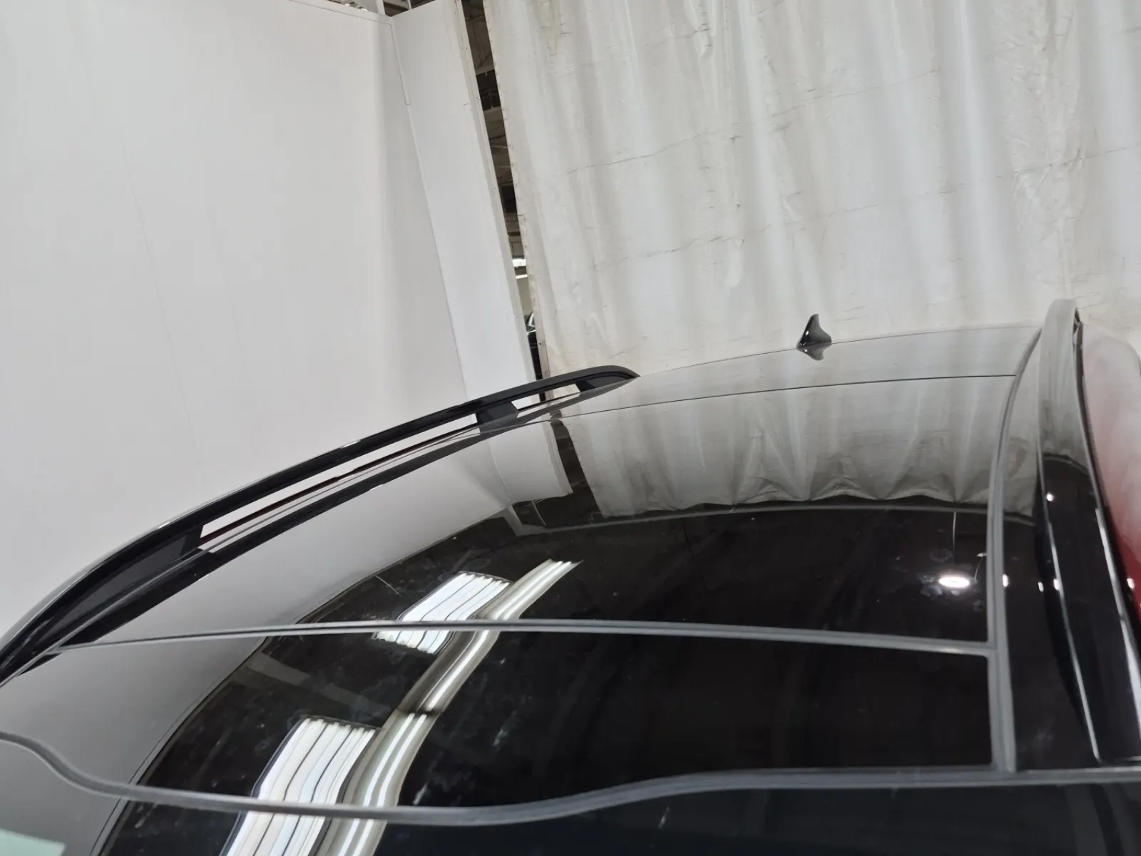 Exterior Roof Photo
