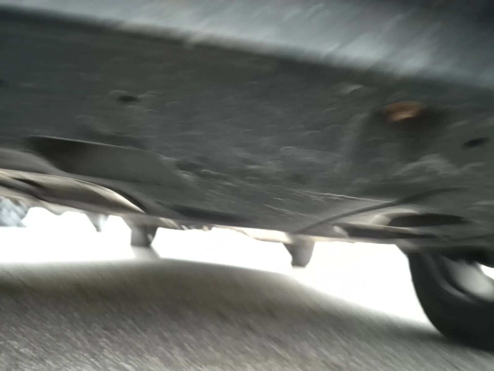 Undercarriage - Front Photo