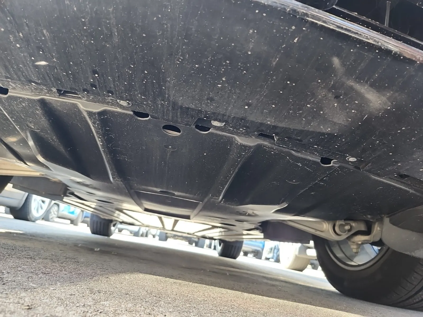 Undercarriage - Front Photo