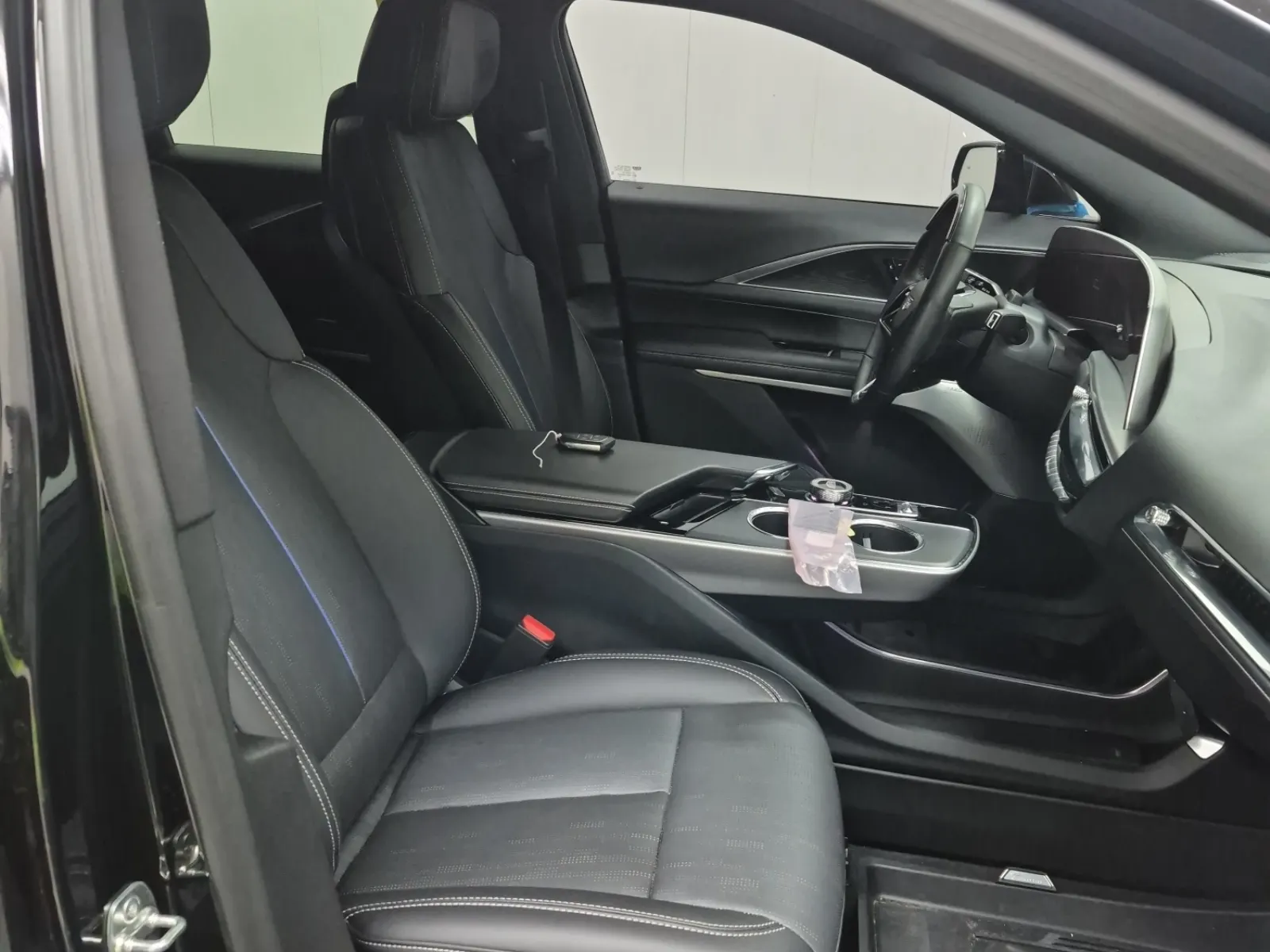 Right Side Interior Photo