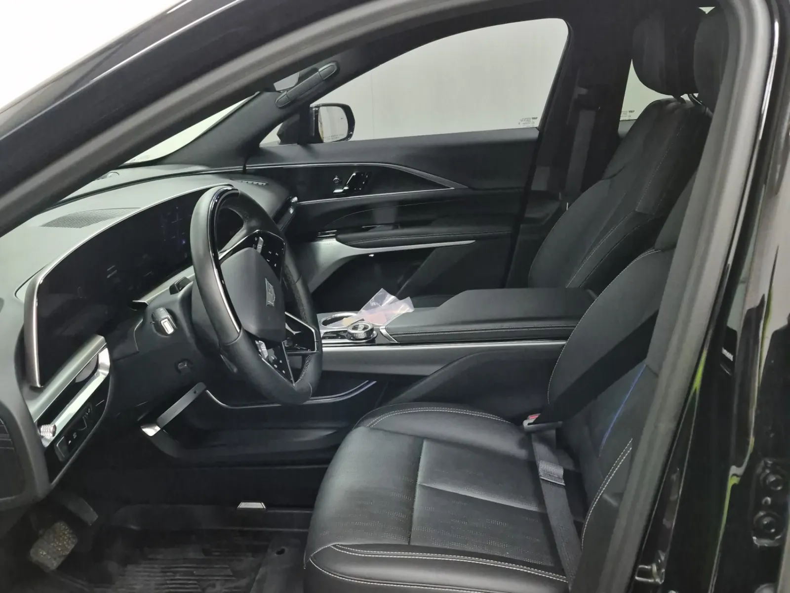 Front Interior Photo