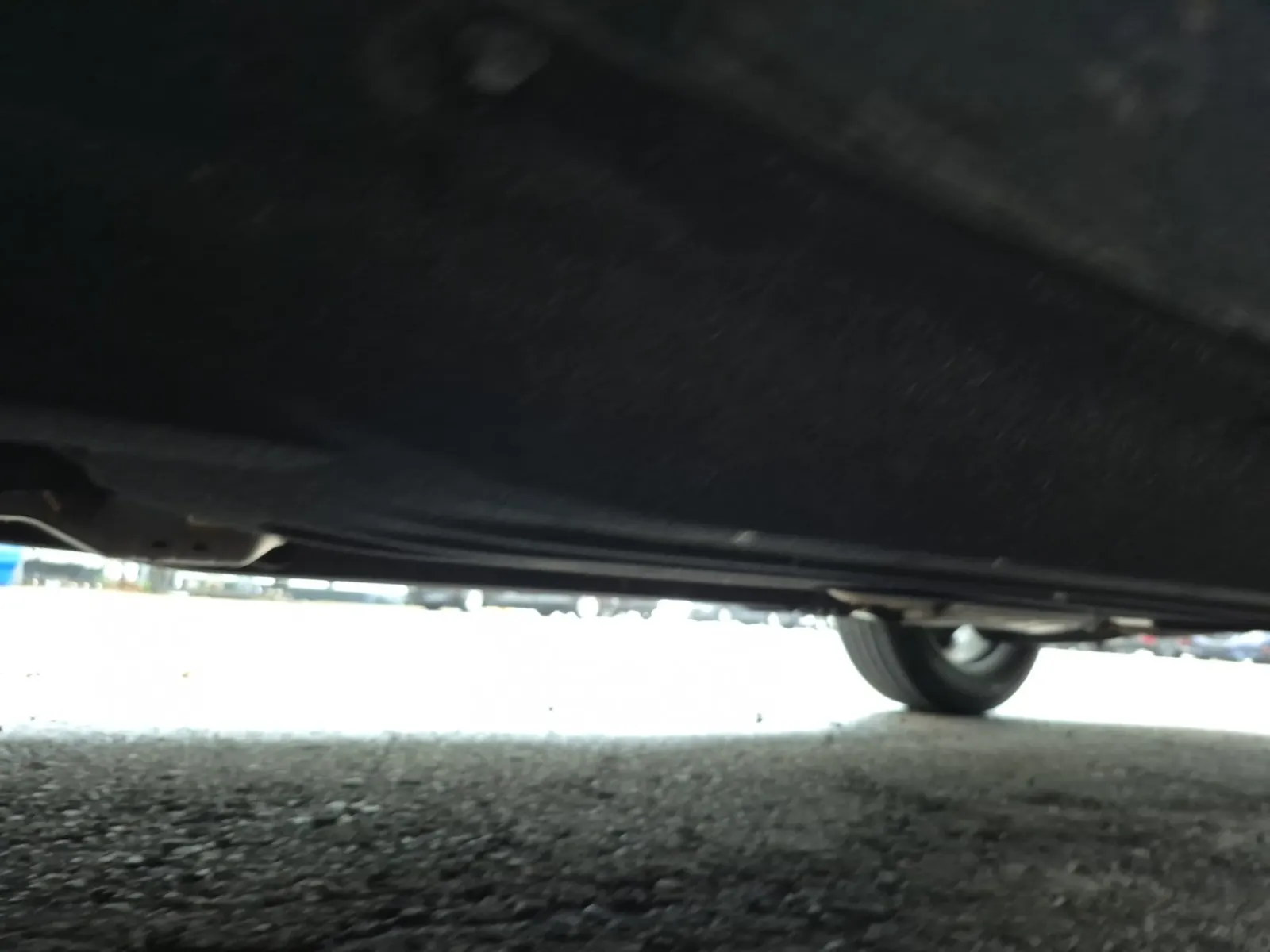 Undercarriage - Driver Photo