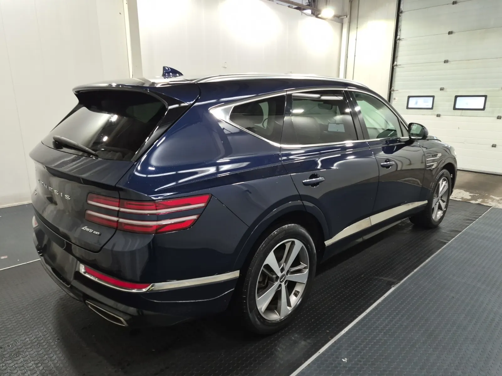 Passenger Rear 3/4 Photo