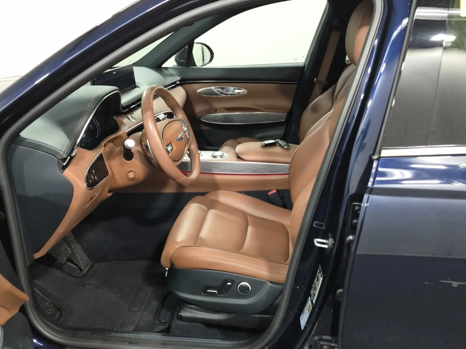 Front Interior Photo