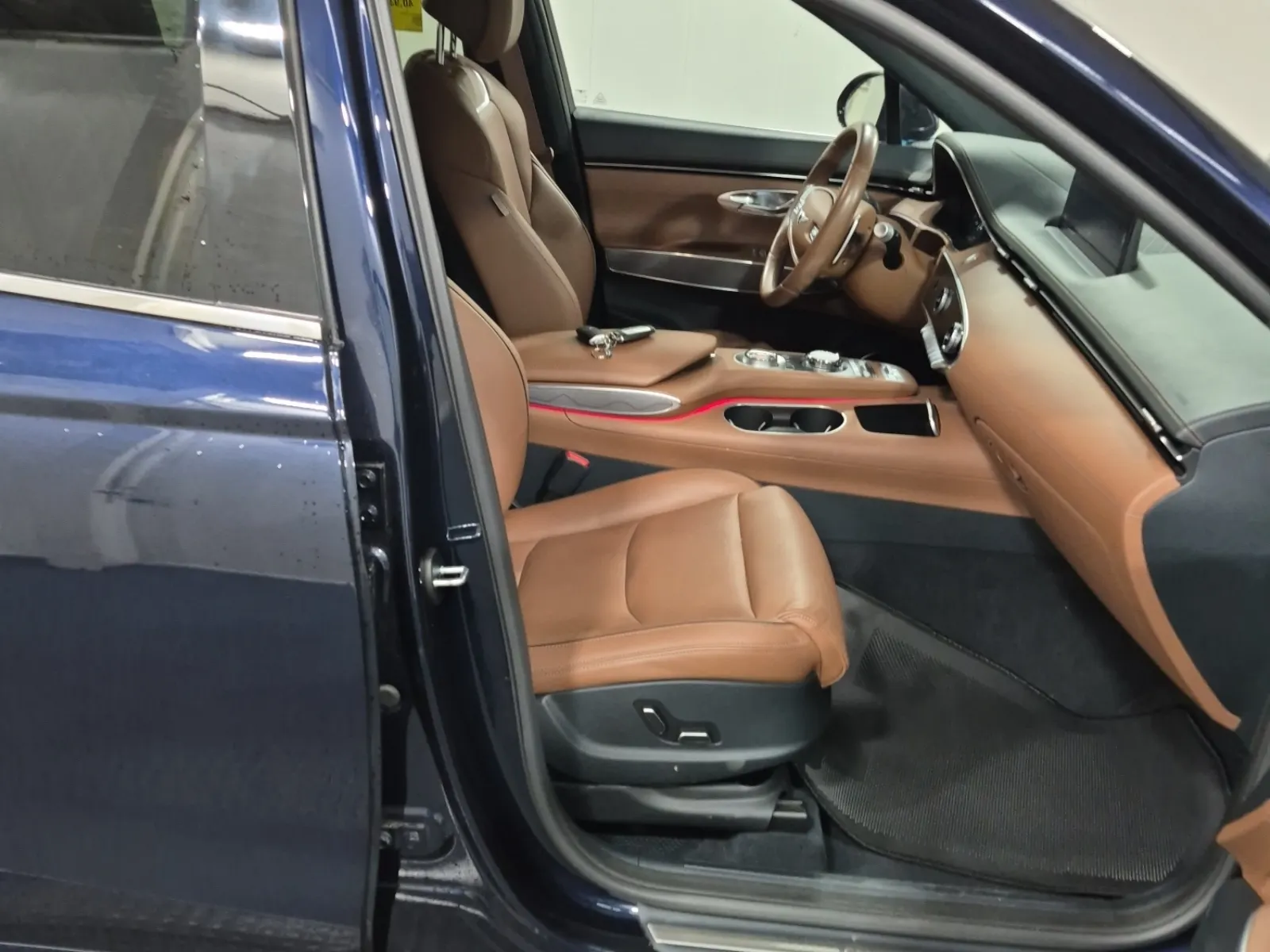 Right Side Interior Photo