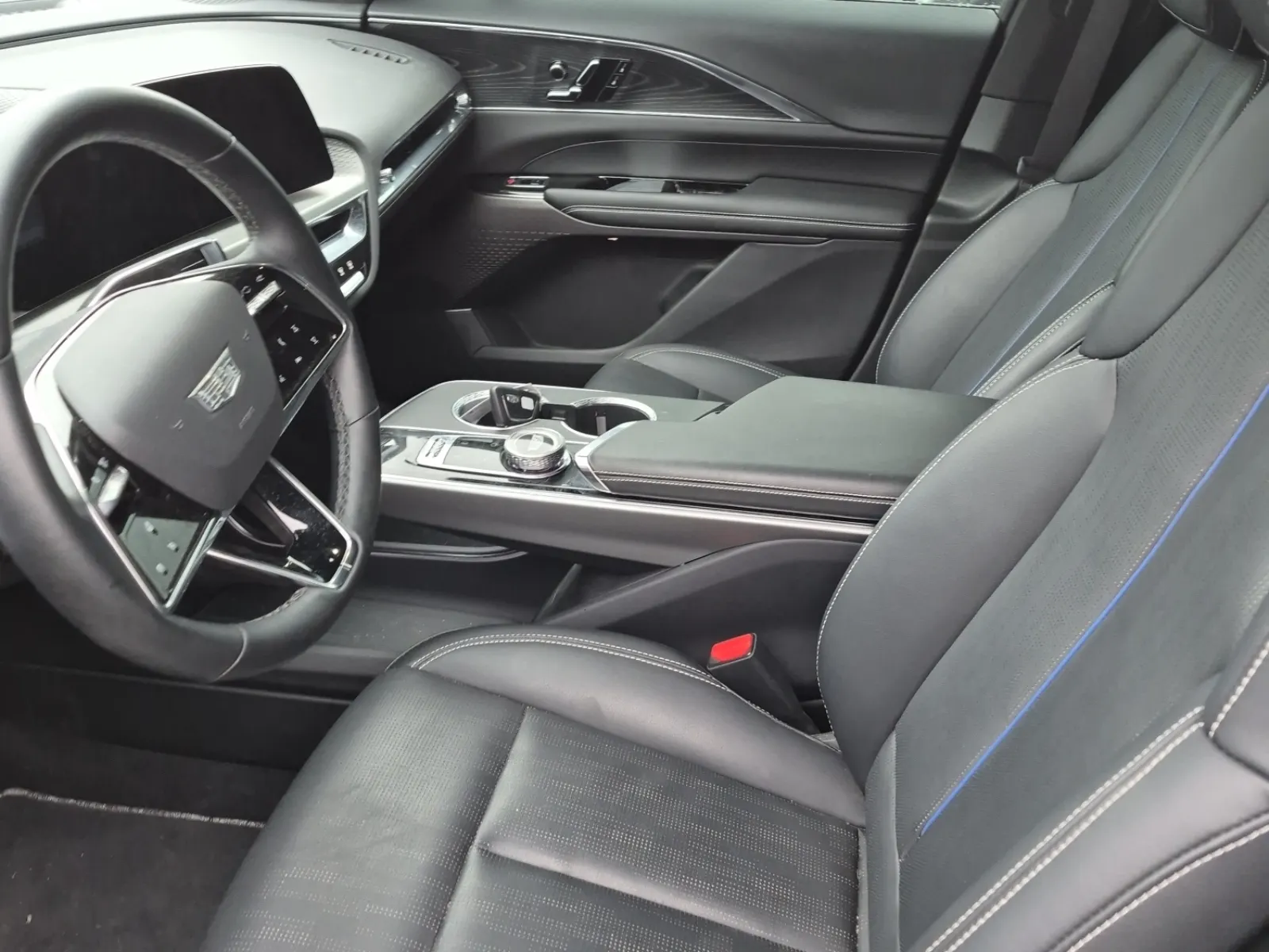 Front Interior Photo