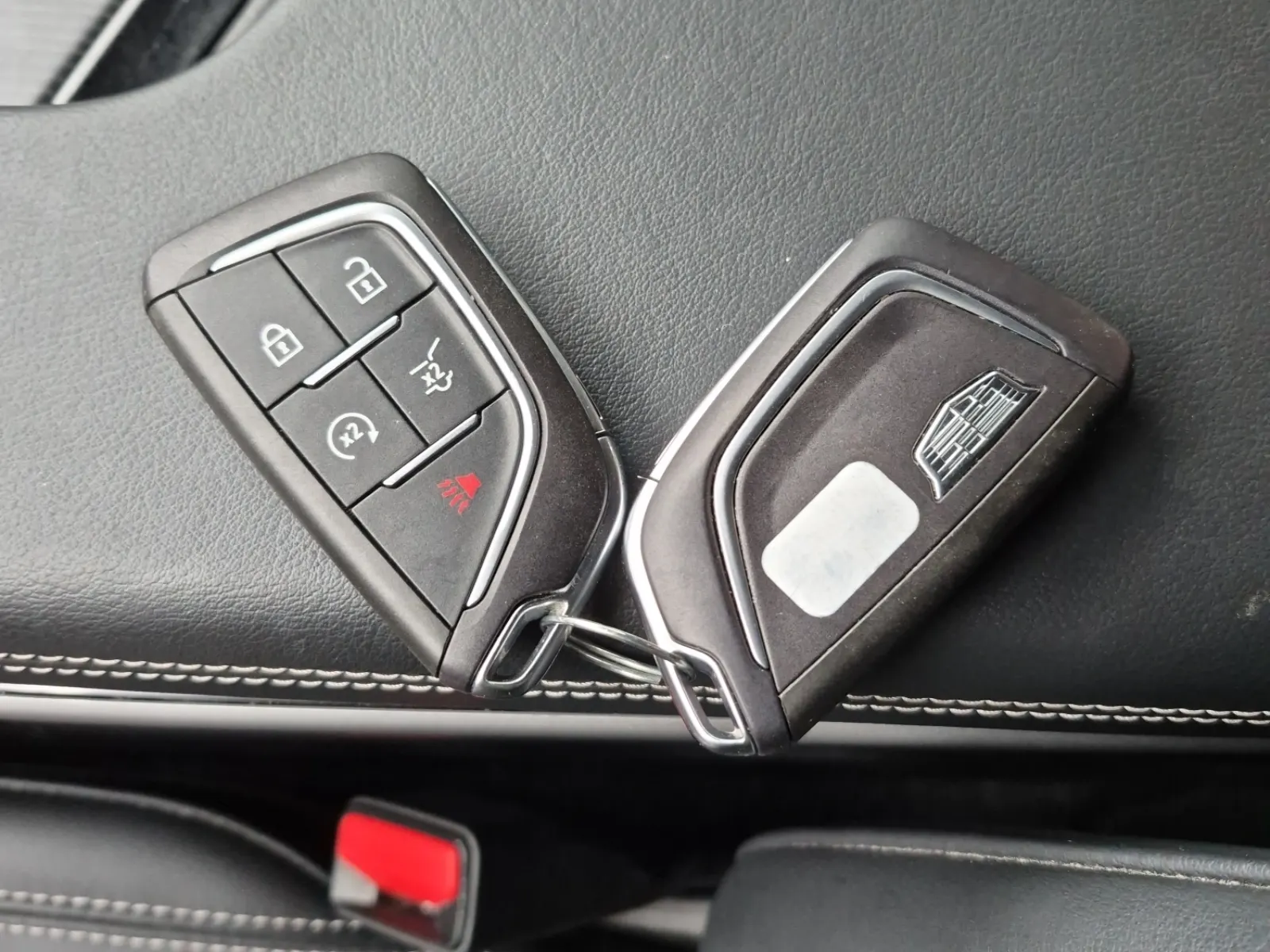Keys/Fobs/Manual Photo