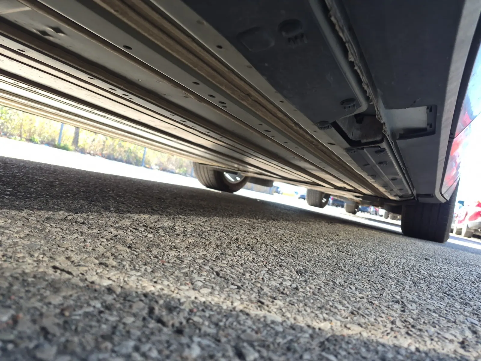 Undercarriage - Passenger Photo
