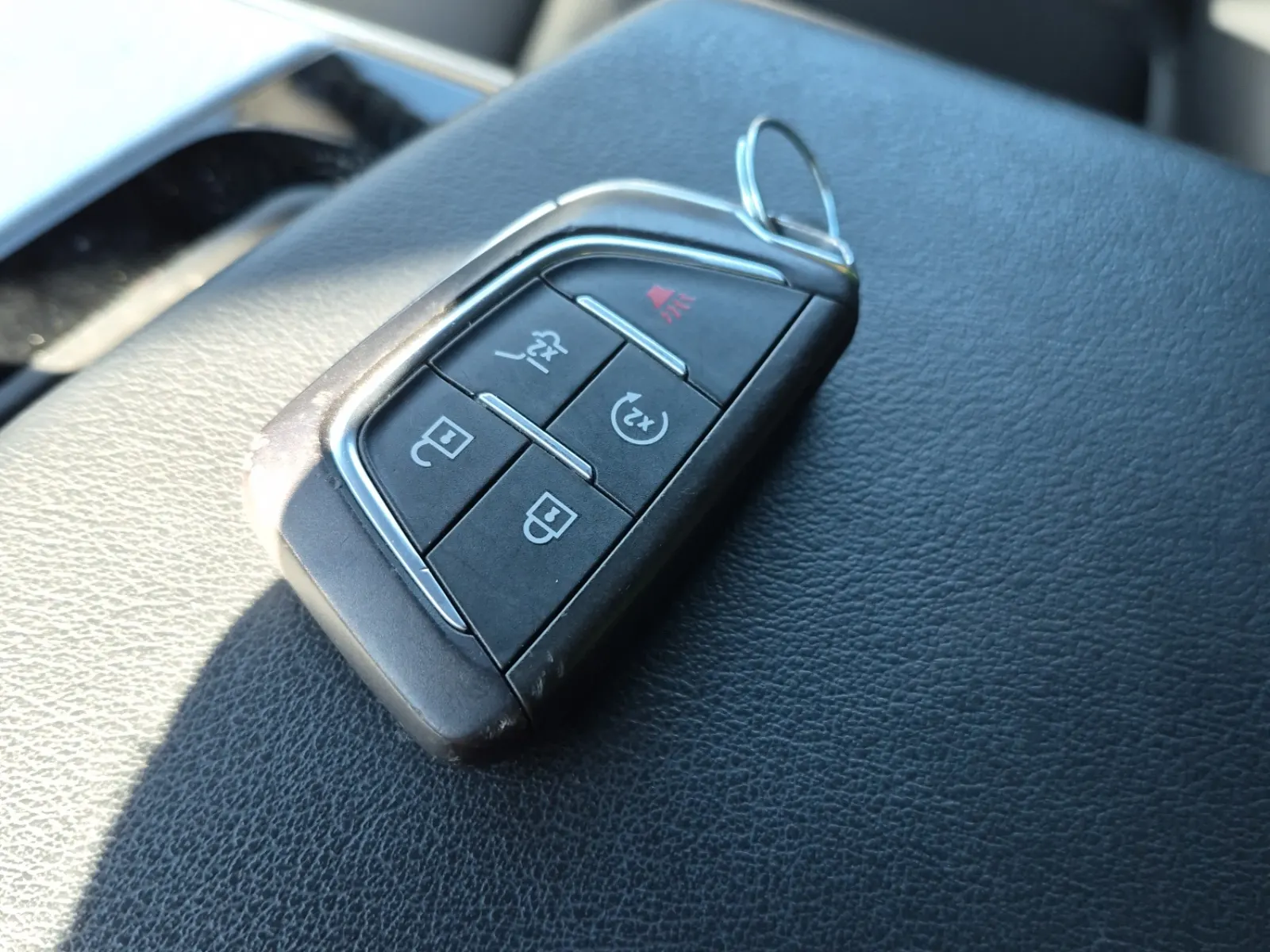 Keys/Fobs/Manual Photo