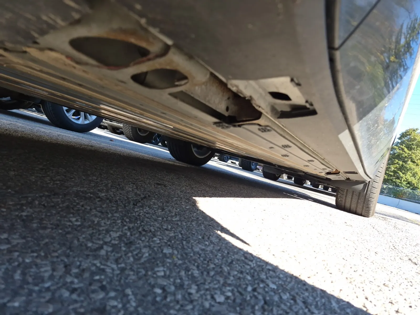 Undercarriage - Driver Photo
