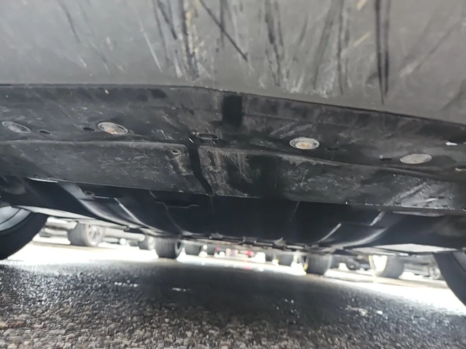 Undercarriage - Front Photo