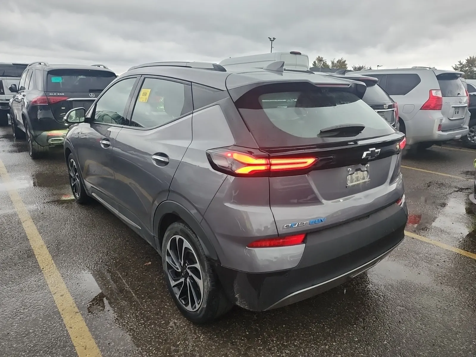 Driver Rear 3/4 Photo