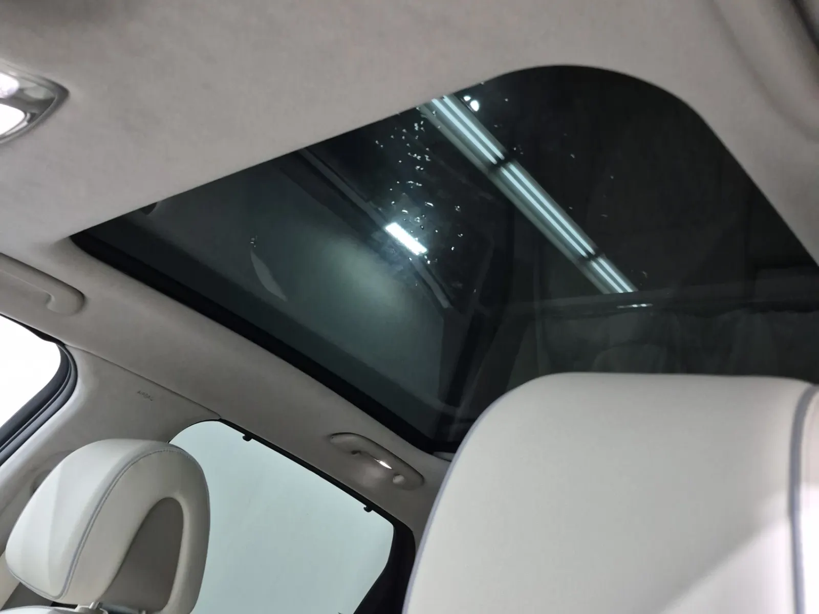 Interior Roof Photo