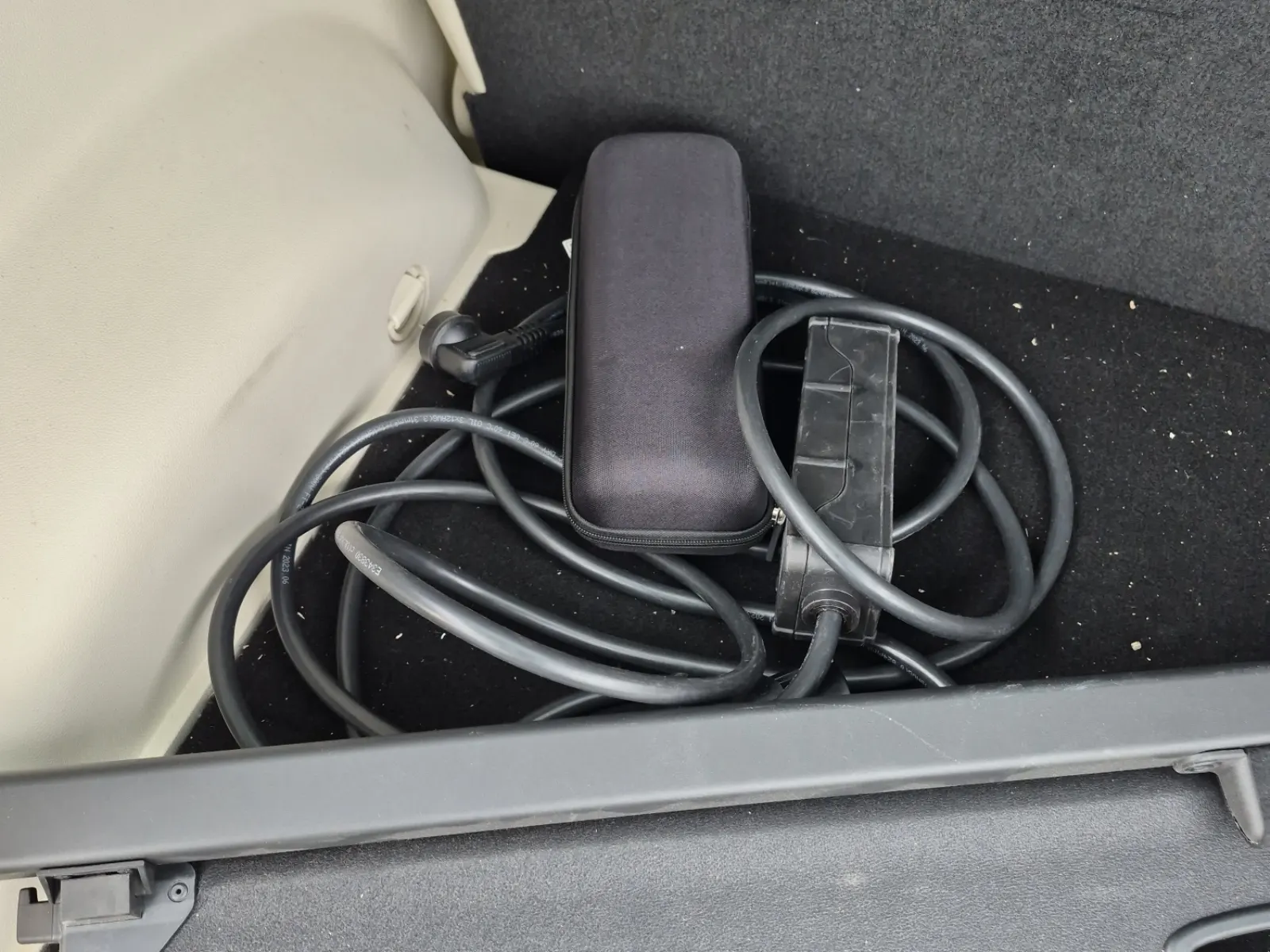 Charging Cable Photo
