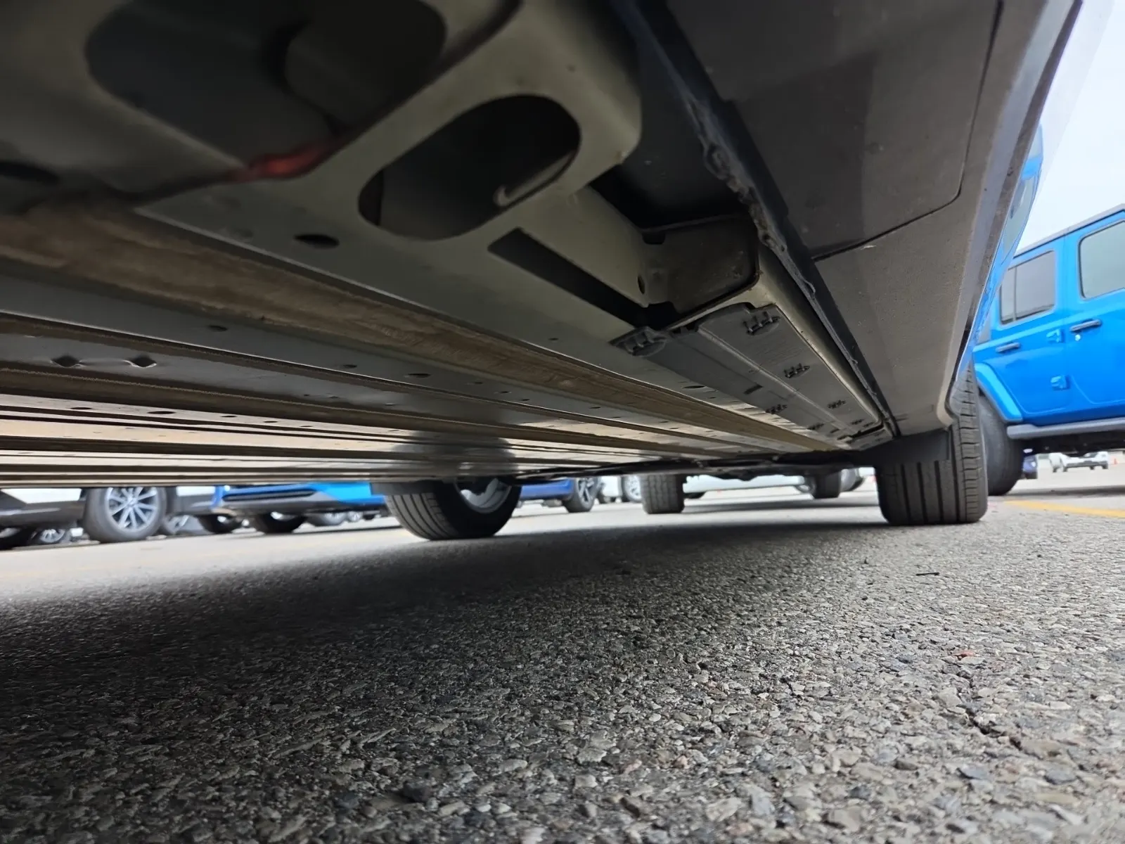 Undercarriage - Driver Photo
