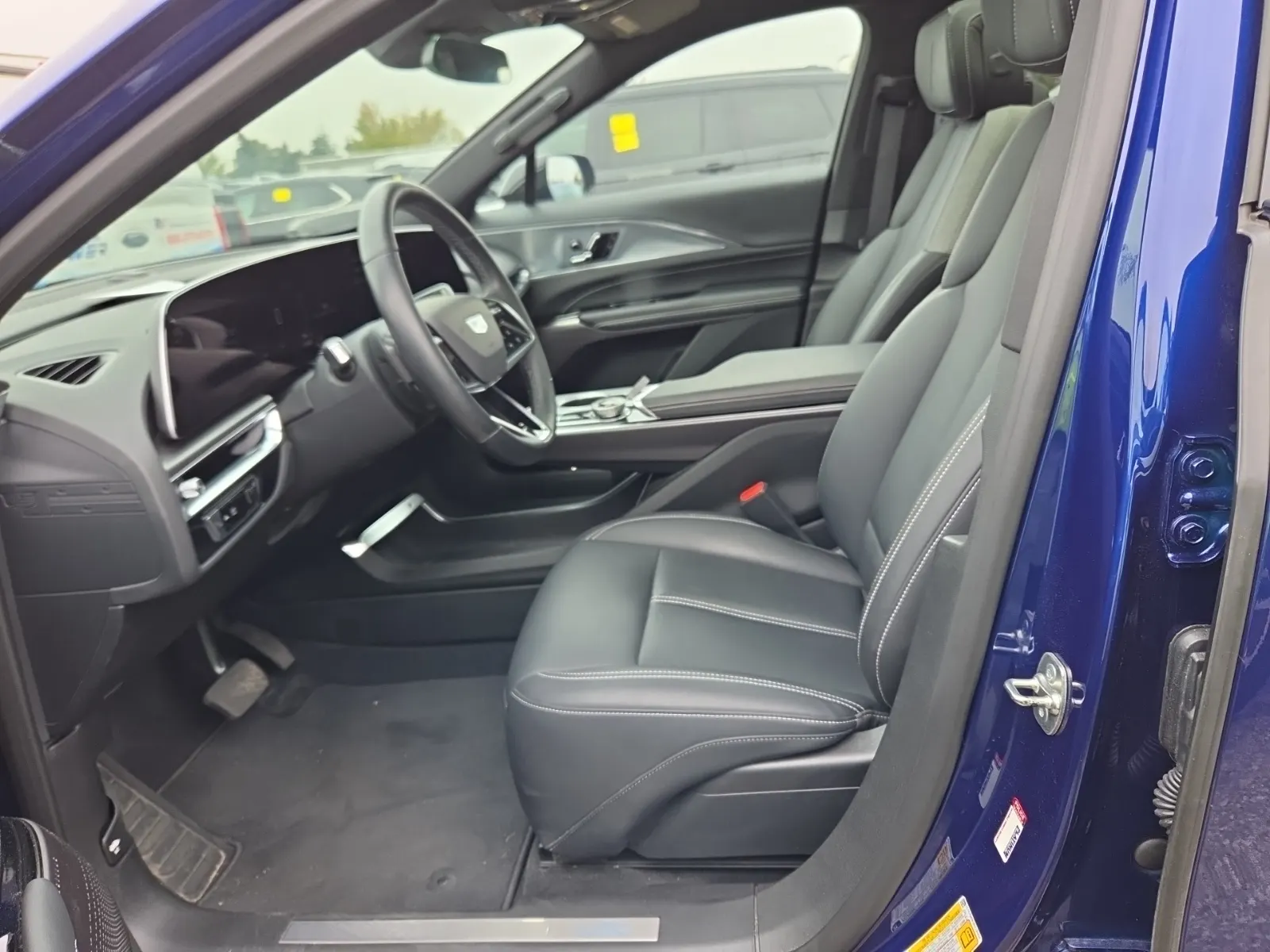 Front Interior Photo