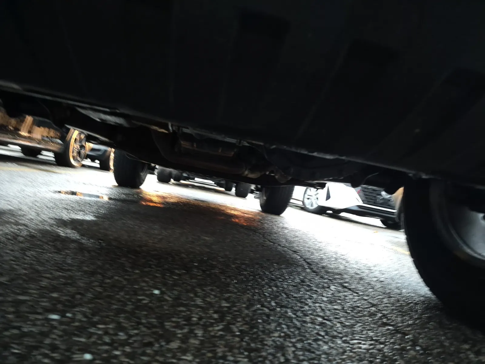 Undercarriage - Front Photo