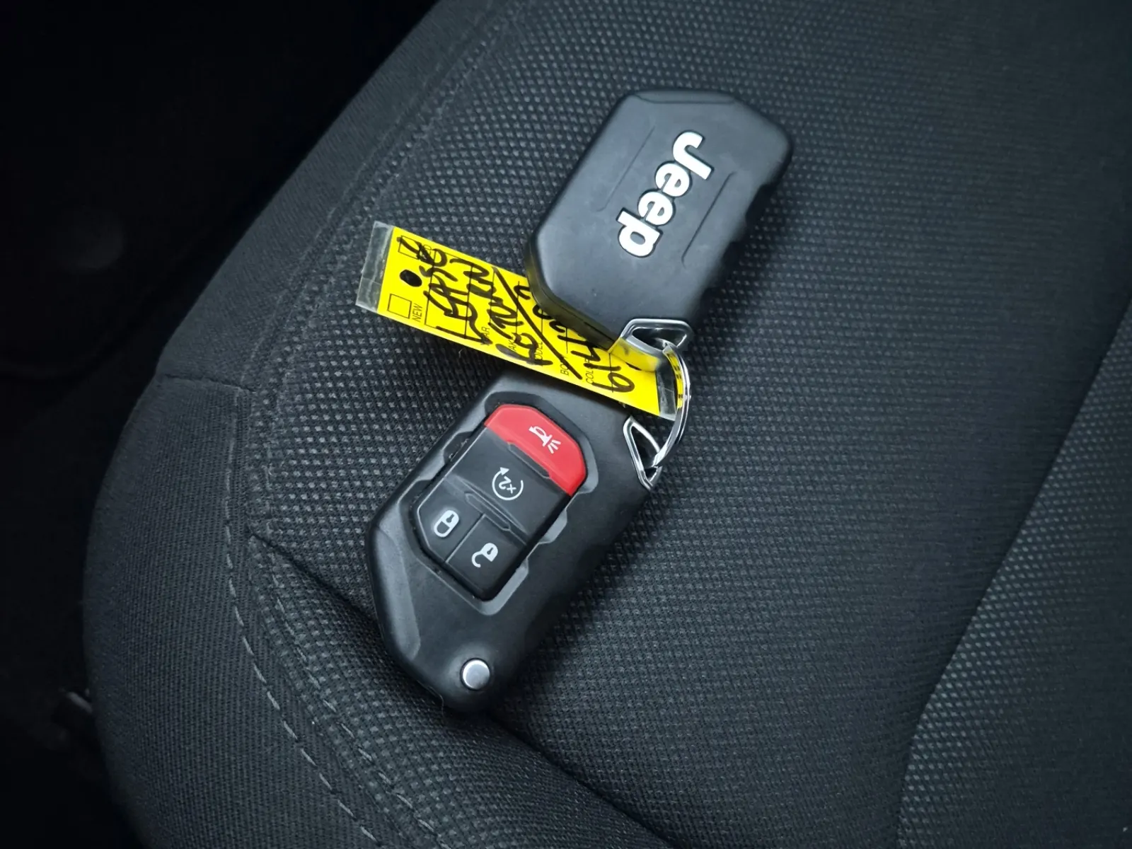 Keys/Fobs/Manual Photo