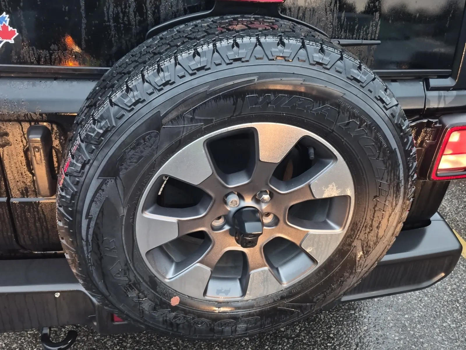 Spare Tire & Wheel Photo