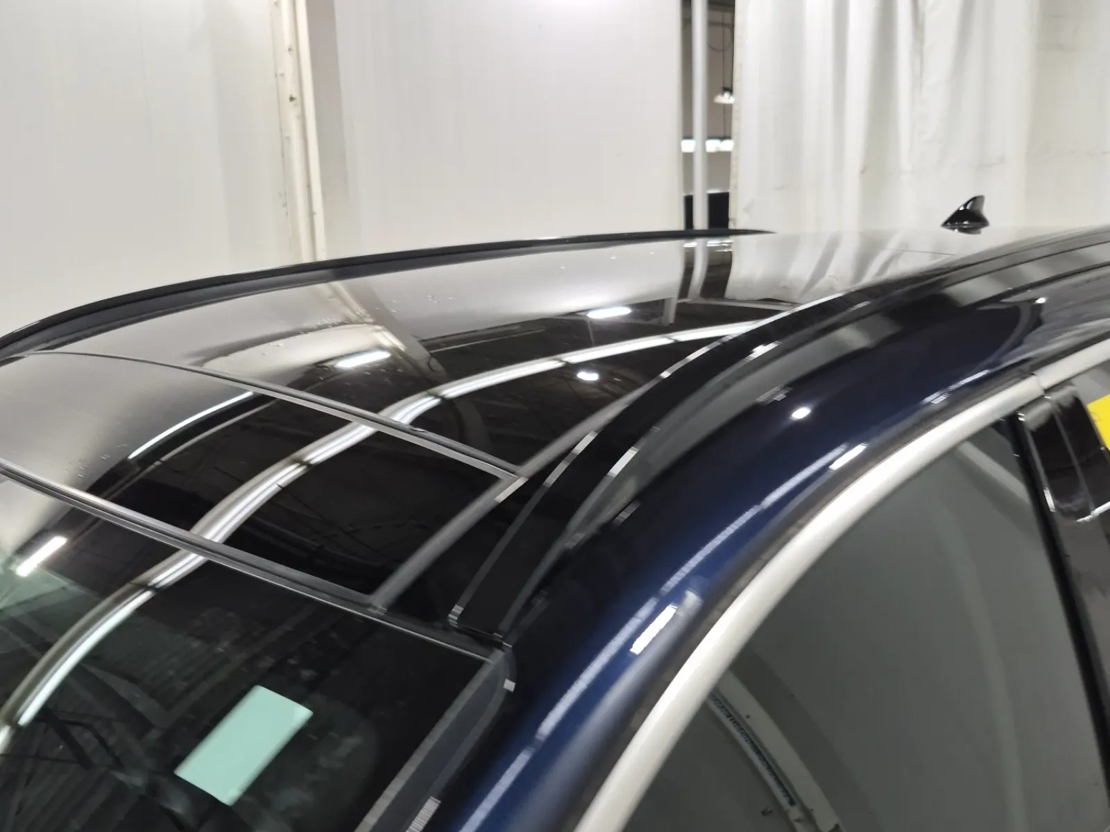 Exterior Roof Photo