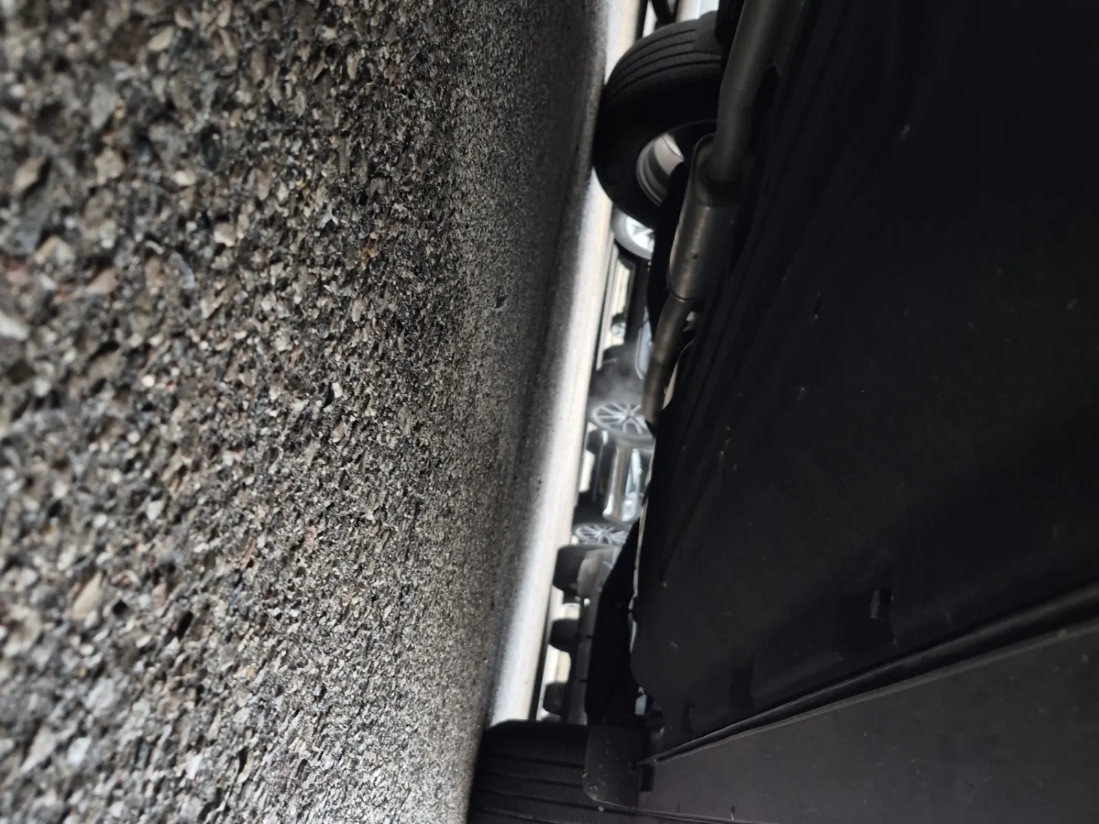 Undercarriage - Driver Photo