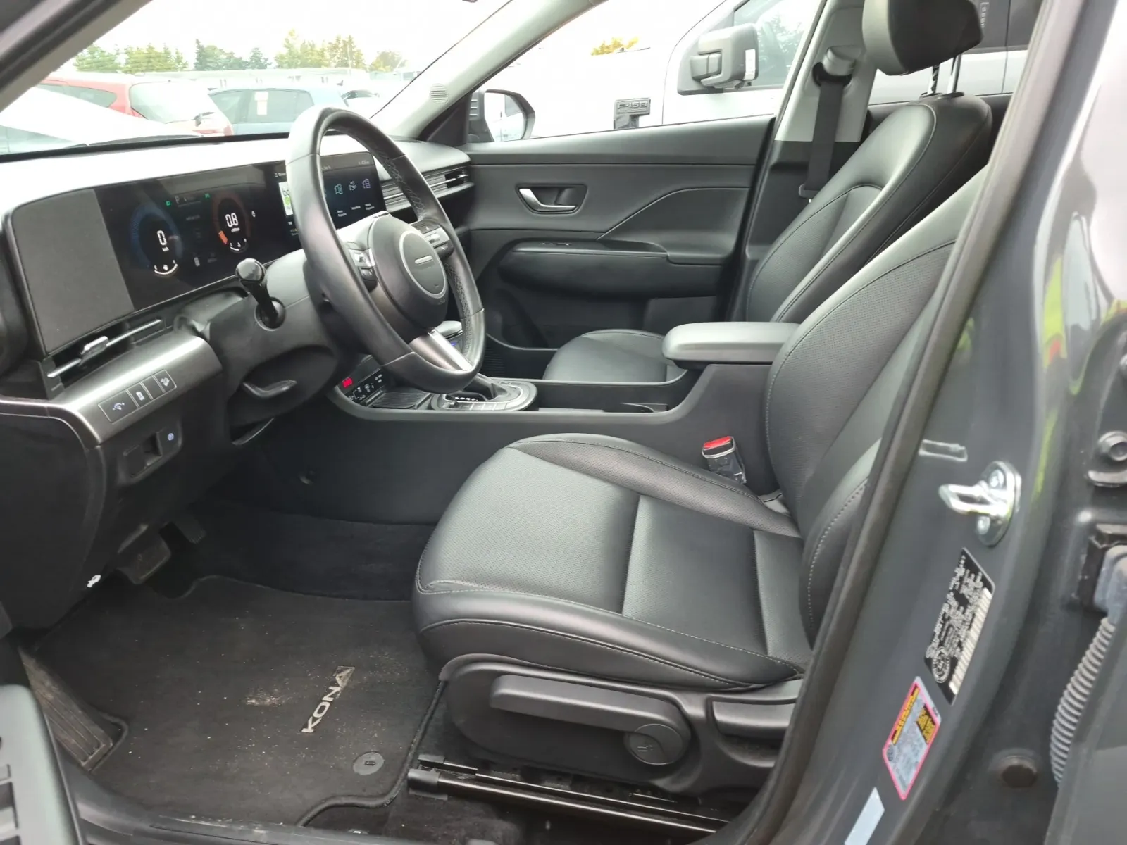 Front Interior Photo